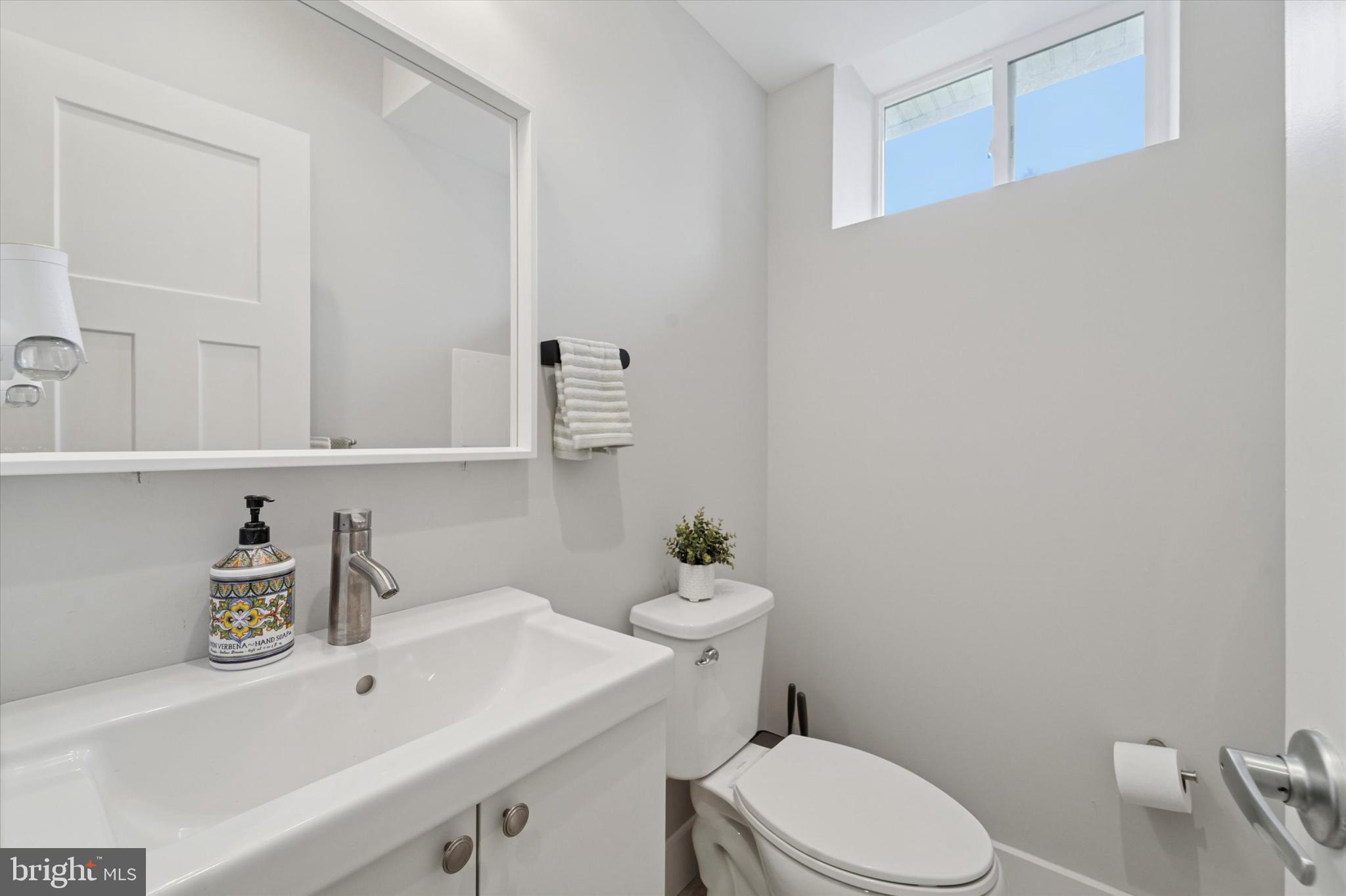 ROXBOROUGH - Residential