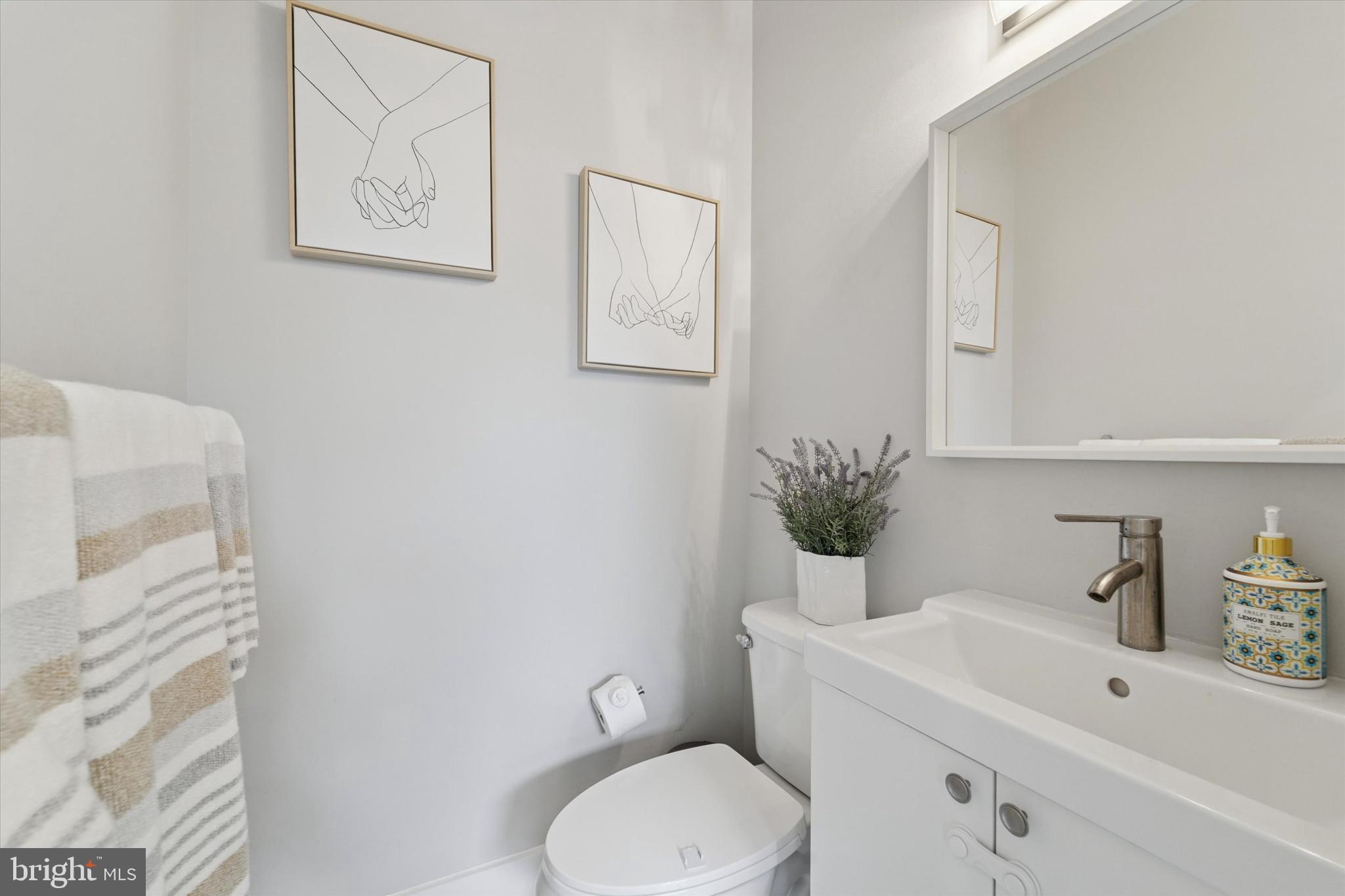 ROXBOROUGH - Residential