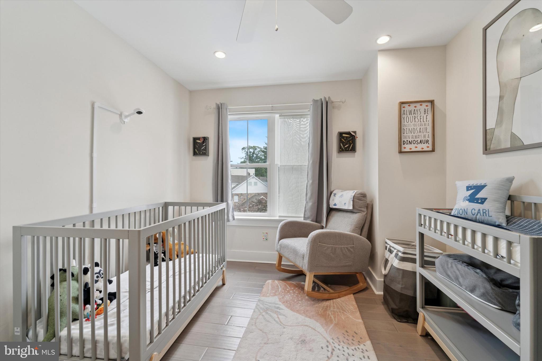 ROXBOROUGH - Residential