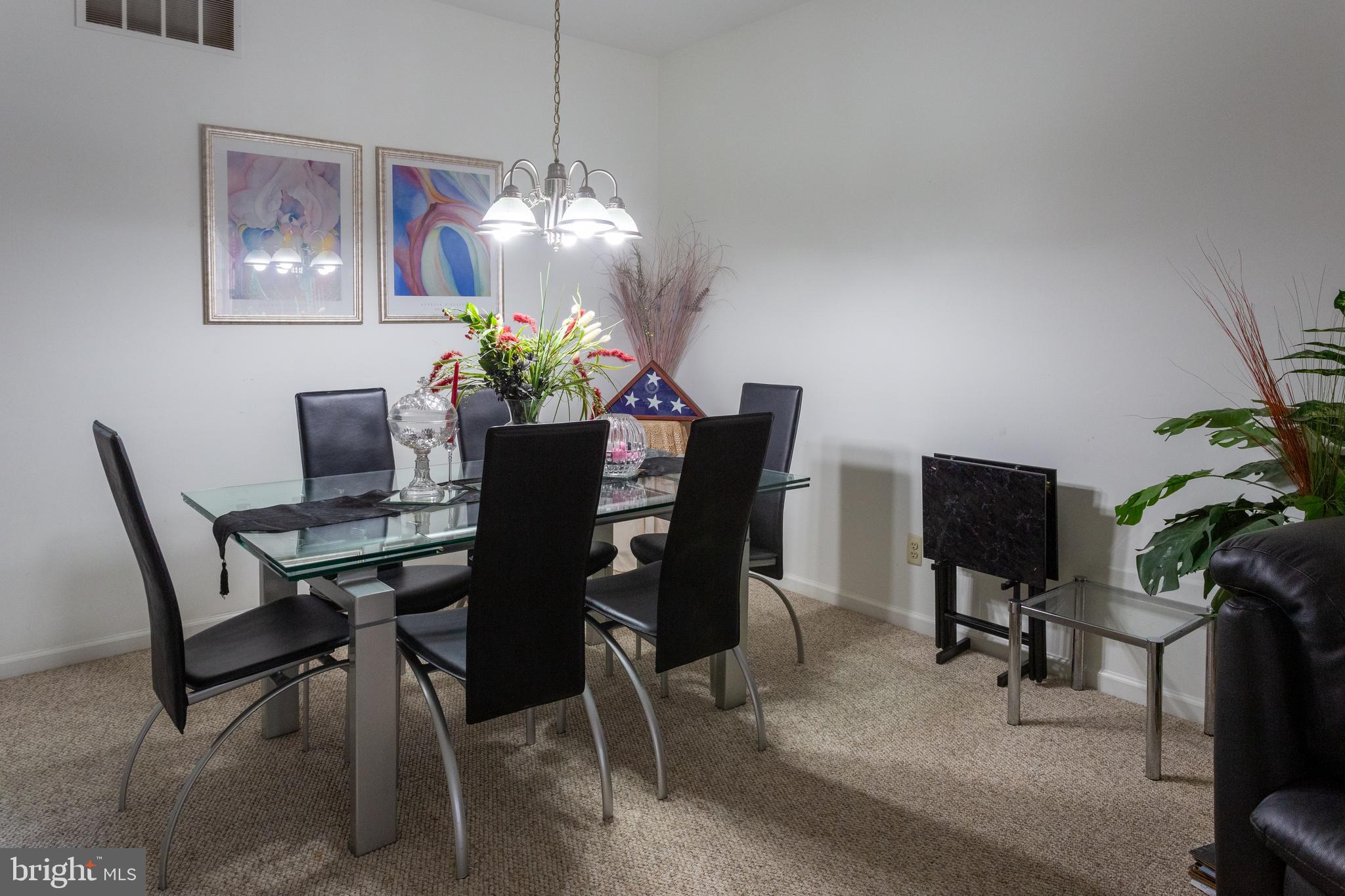 CHARLESTOWN OAKS - Residential