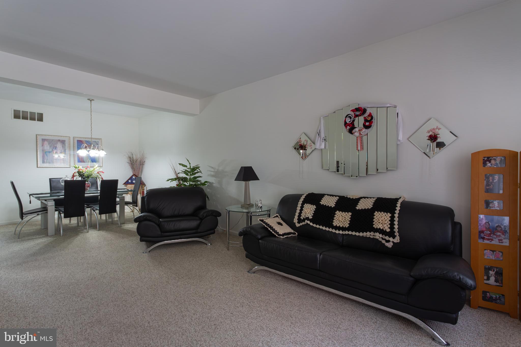 CHARLESTOWN OAKS - Residential