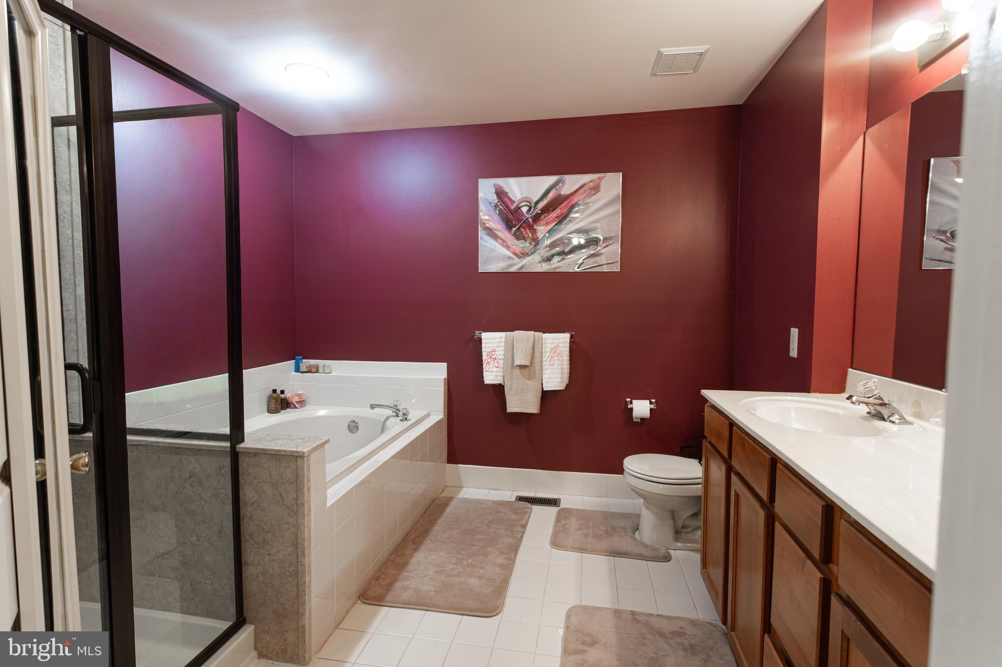 CHARLESTOWN OAKS - Residential