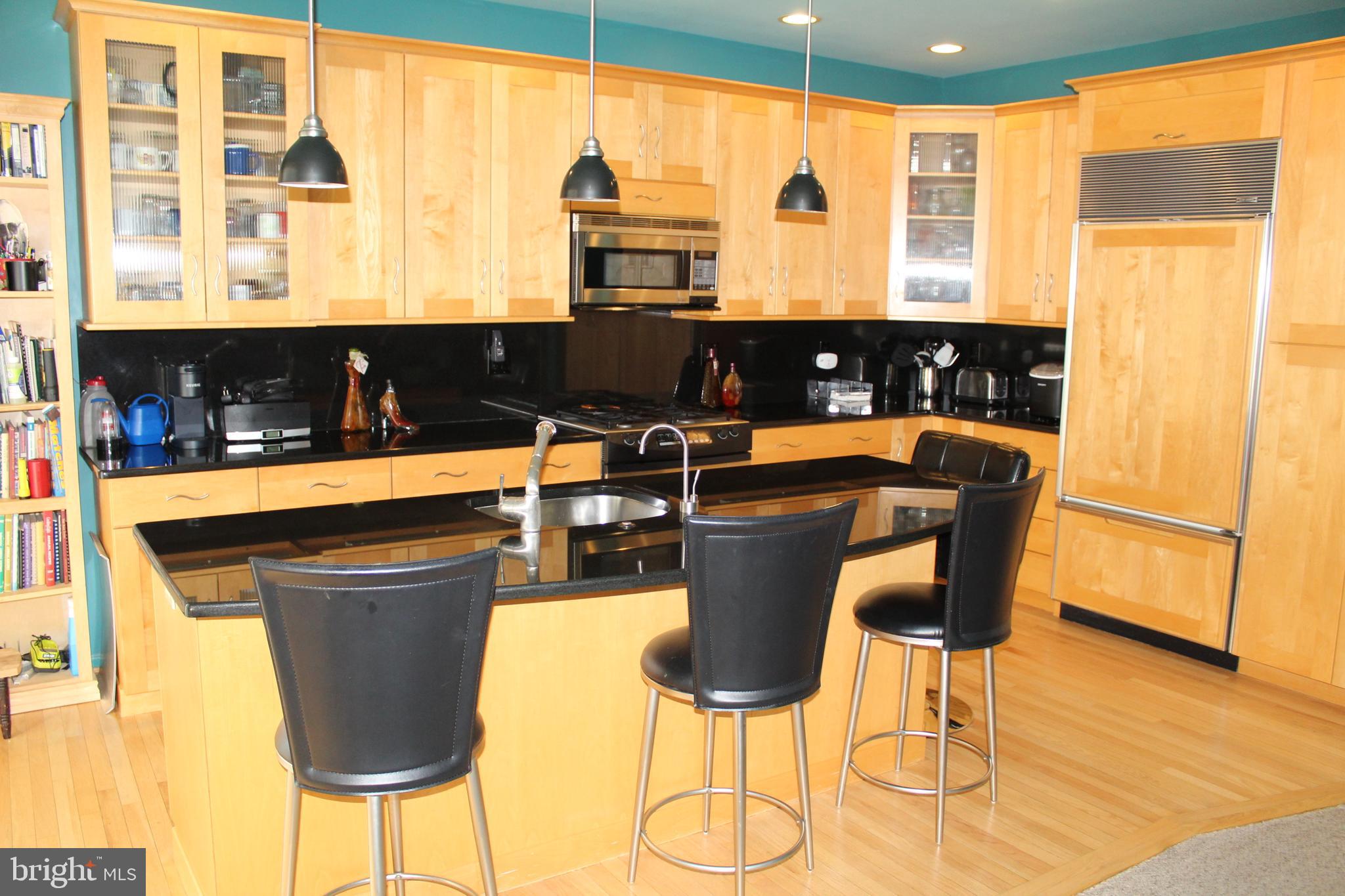 CHARLESTOWN OAKS - Residential