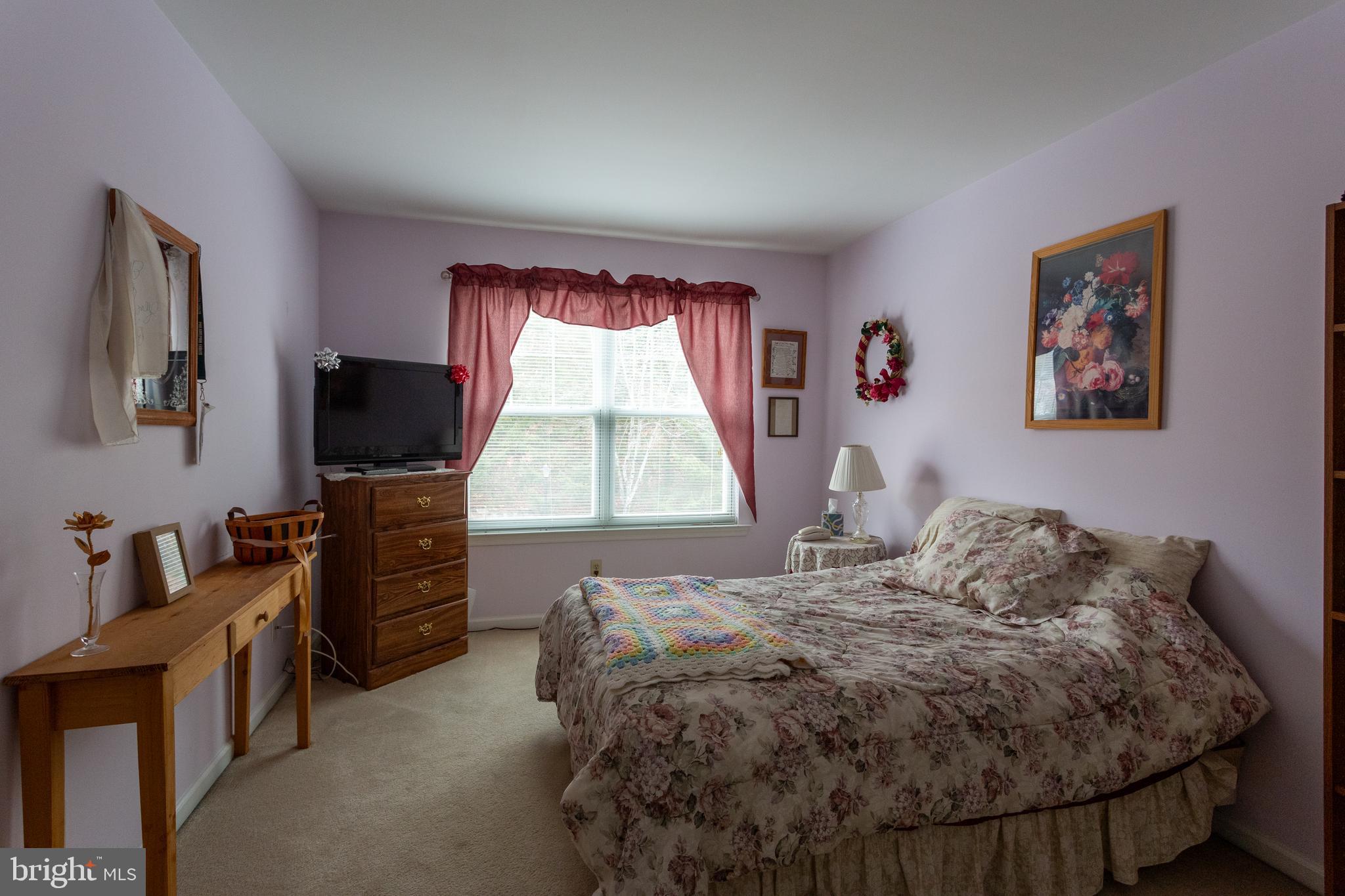 CHARLESTOWN OAKS - Residential