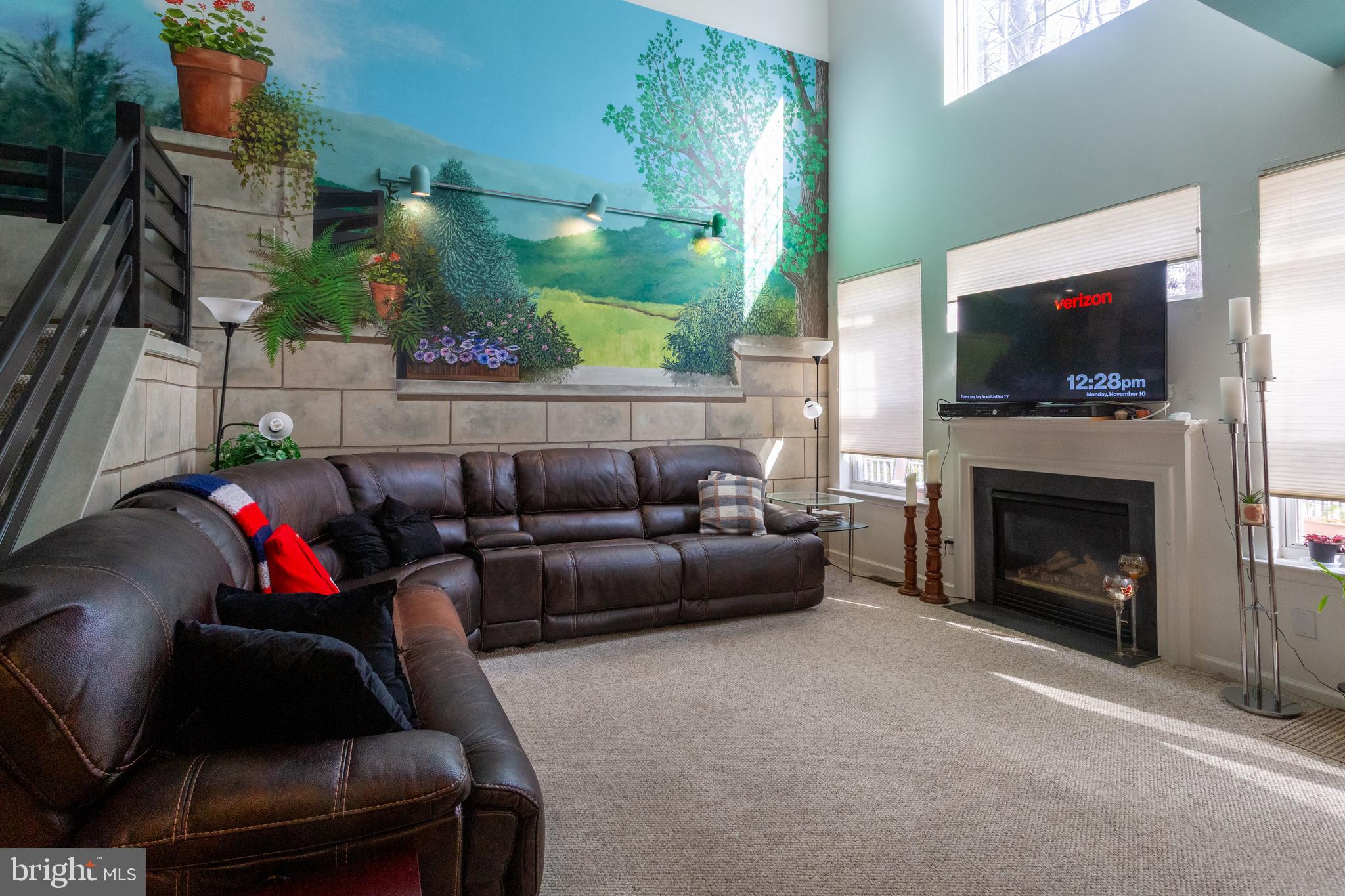 CHARLESTOWN OAKS - Residential