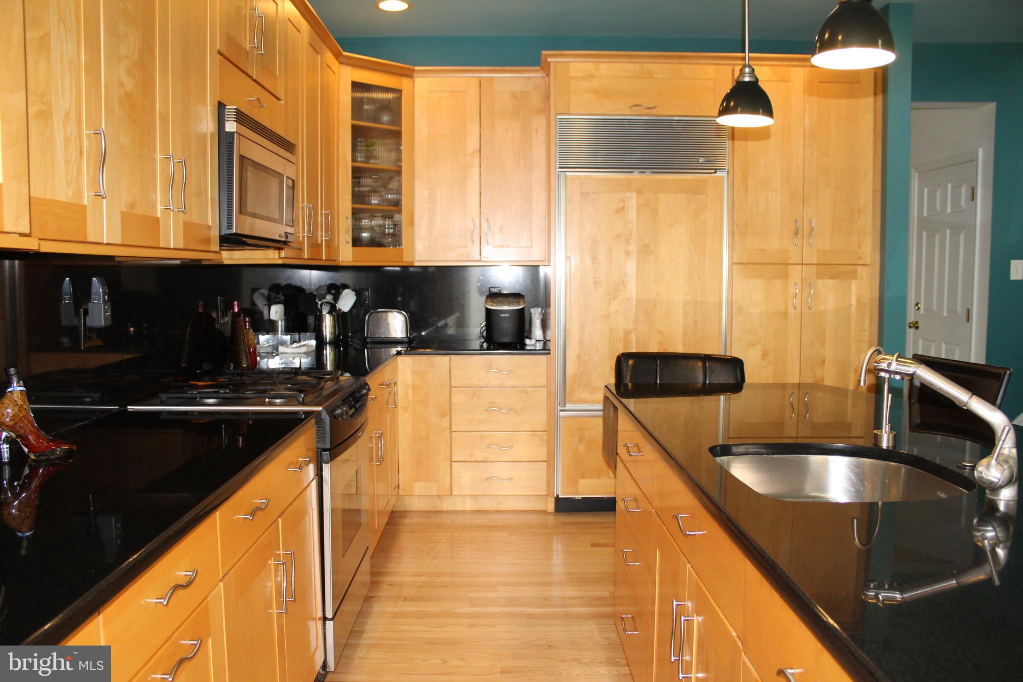 CHARLESTOWN OAKS - Residential