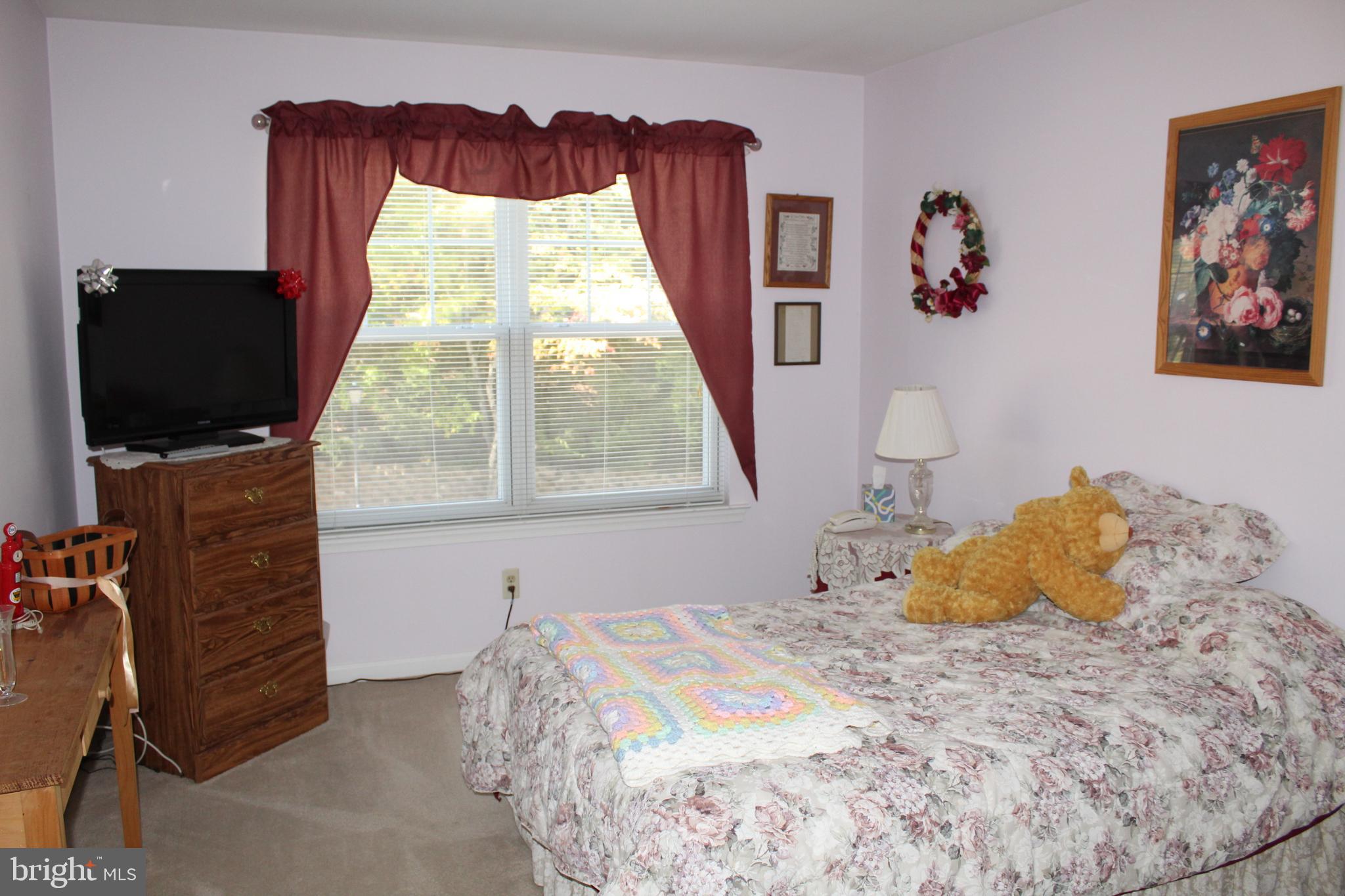 CHARLESTOWN OAKS - Residential