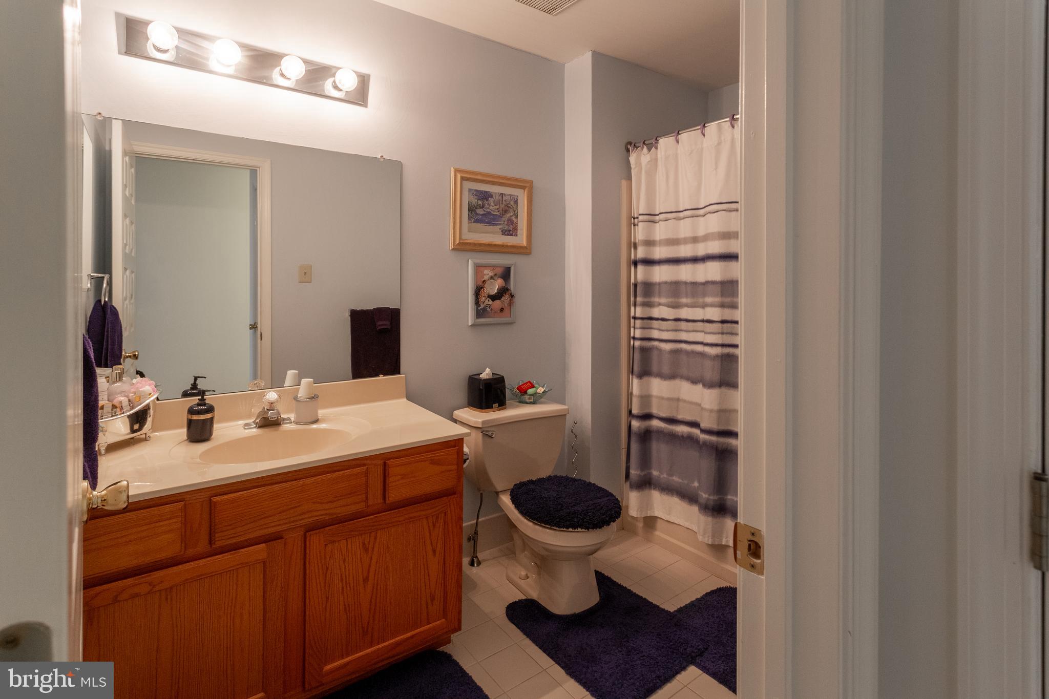 CHARLESTOWN OAKS - Residential