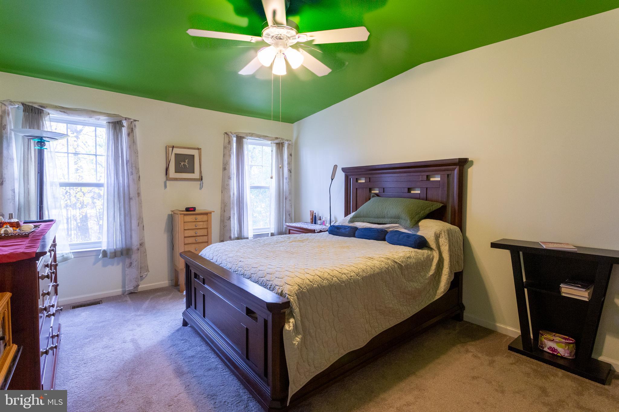 CHARLESTOWN OAKS - Residential