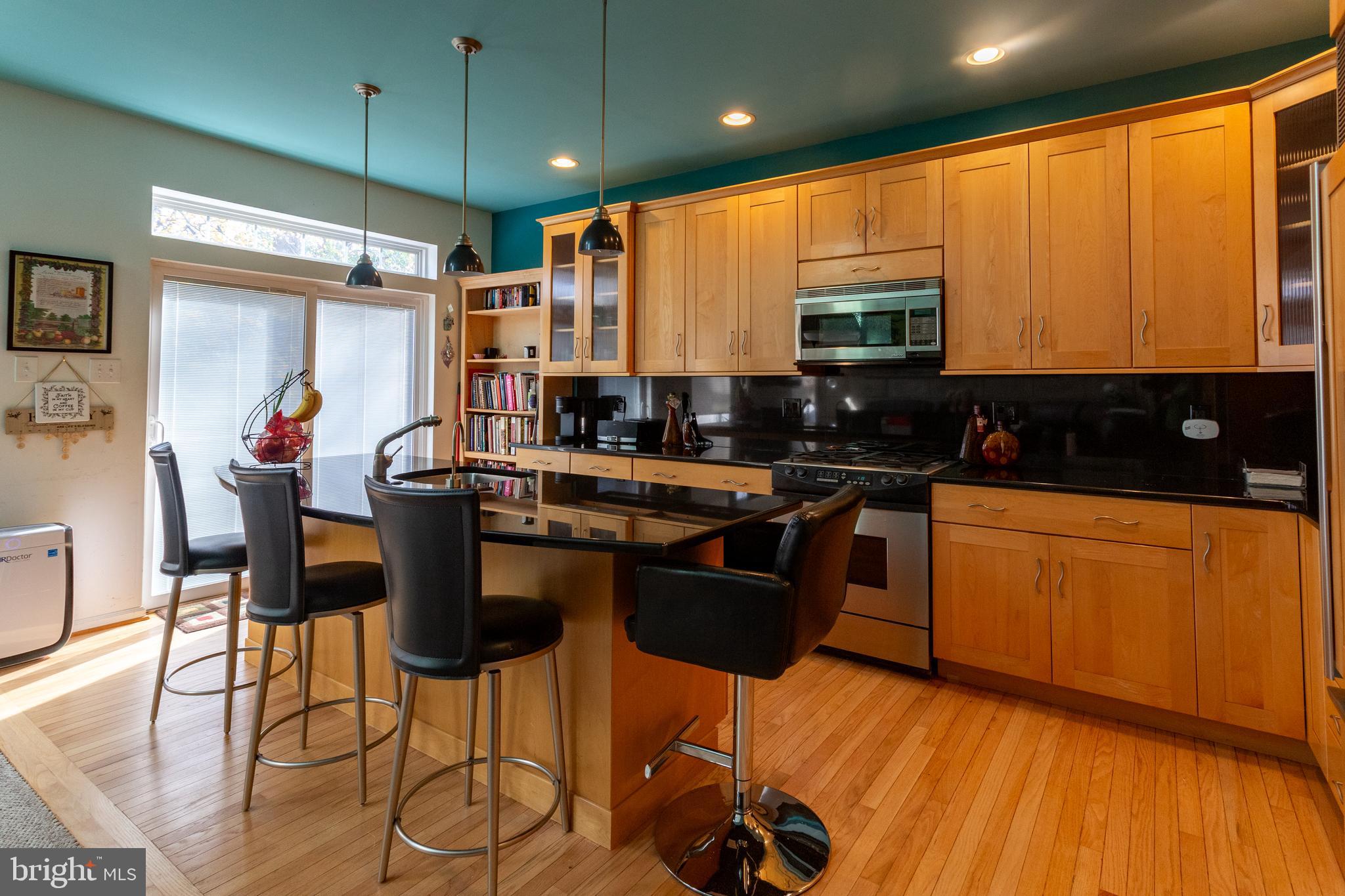 CHARLESTOWN OAKS - Residential