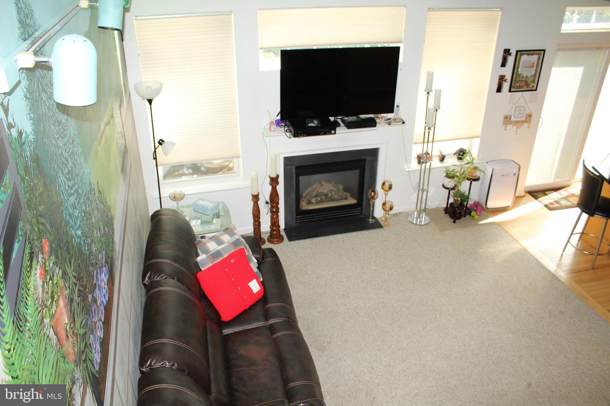 CHARLESTOWN OAKS - Residential