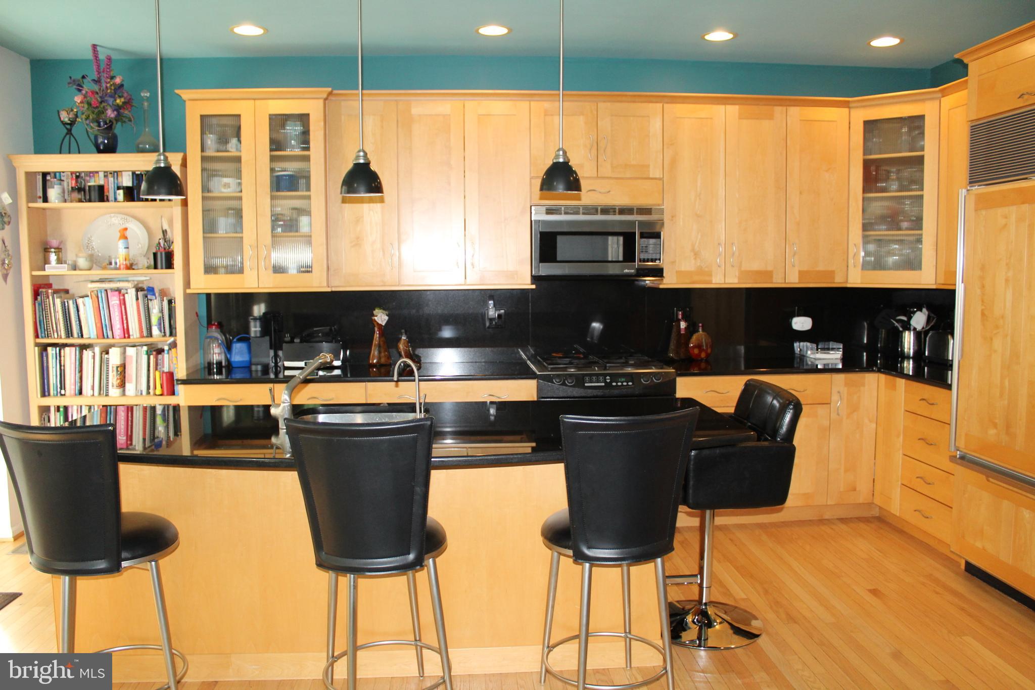 CHARLESTOWN OAKS - Residential