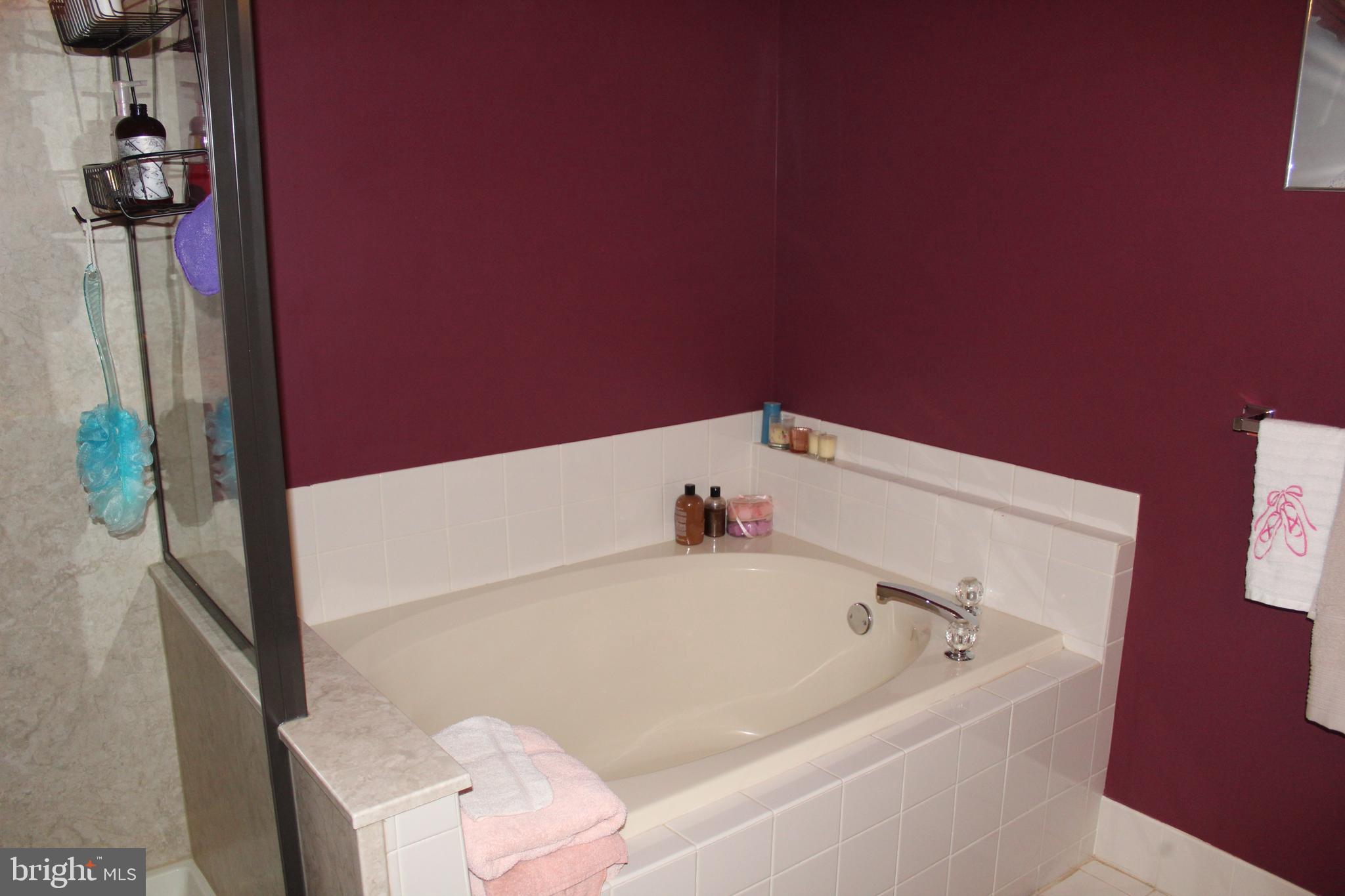 CHARLESTOWN OAKS - Residential