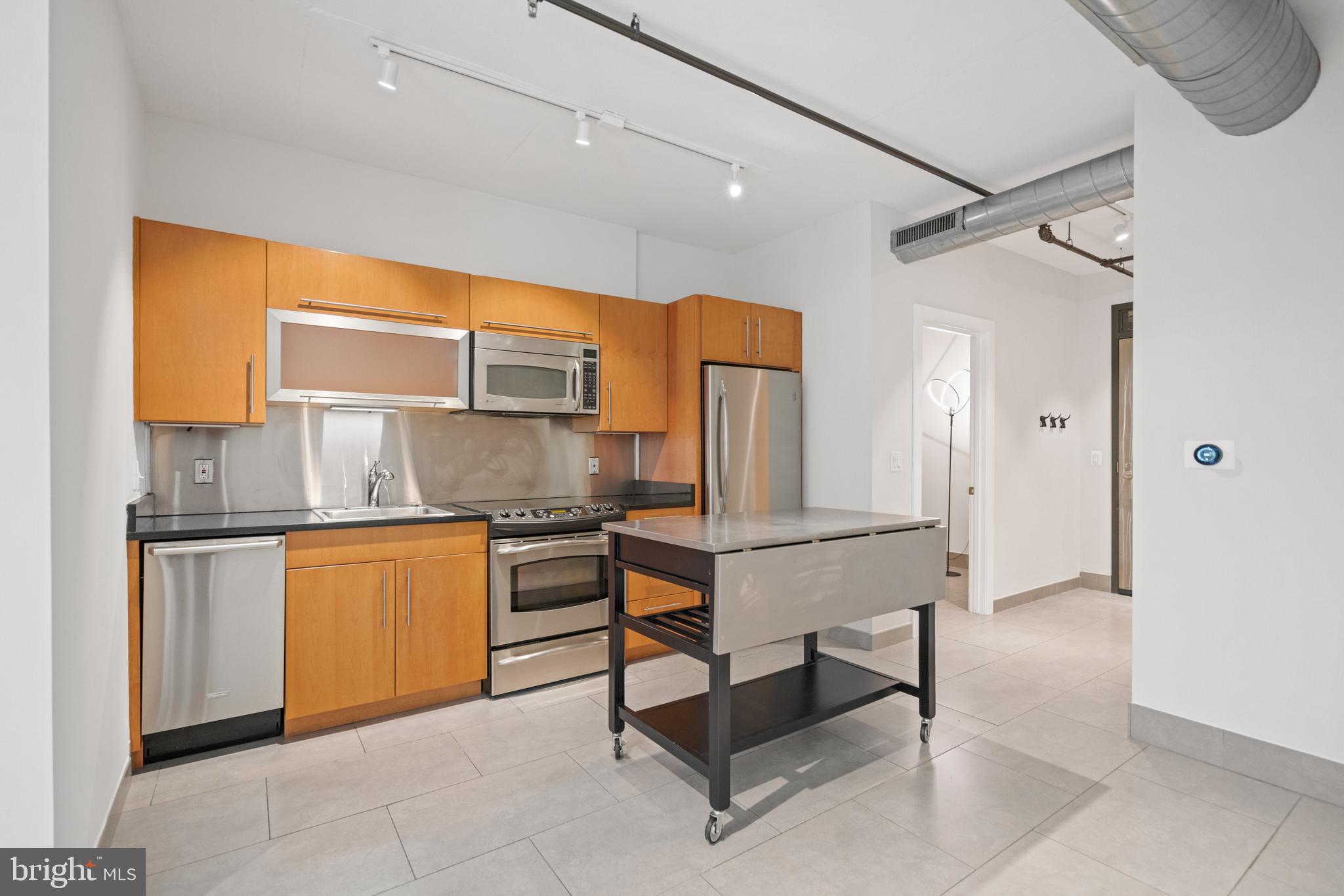 1133 14TH STREET NW 208