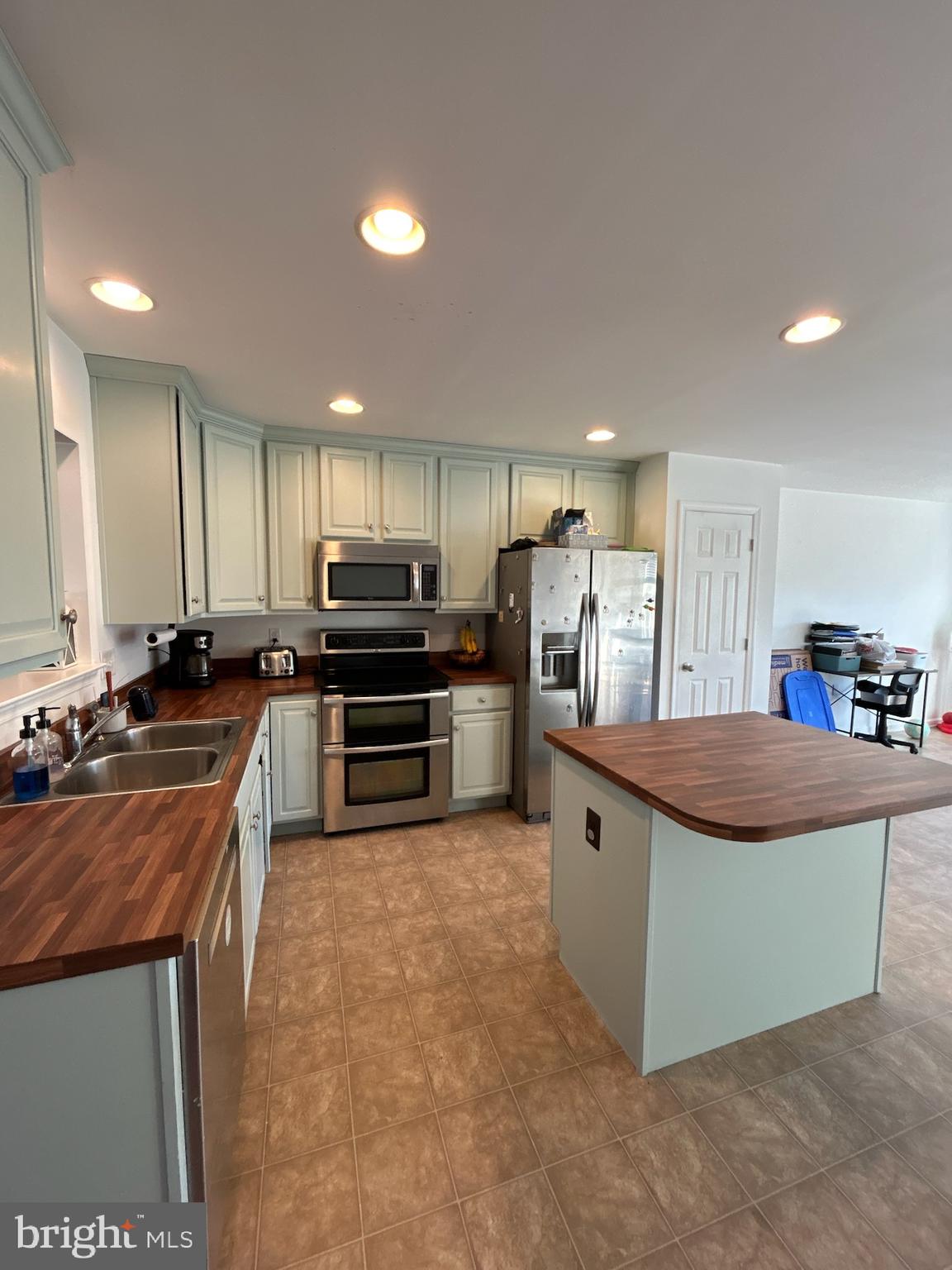 FAIRWAYS EAST - Residential