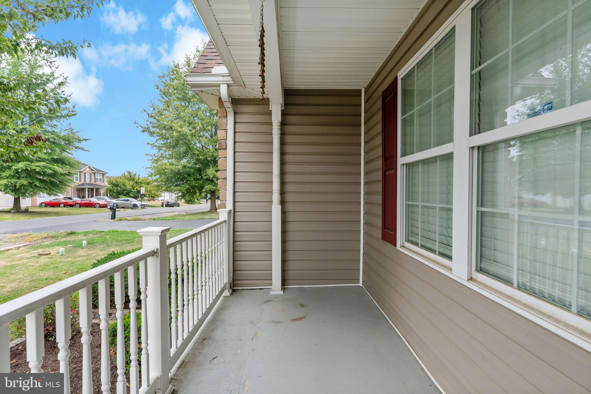 CRESTFIELD - Residential