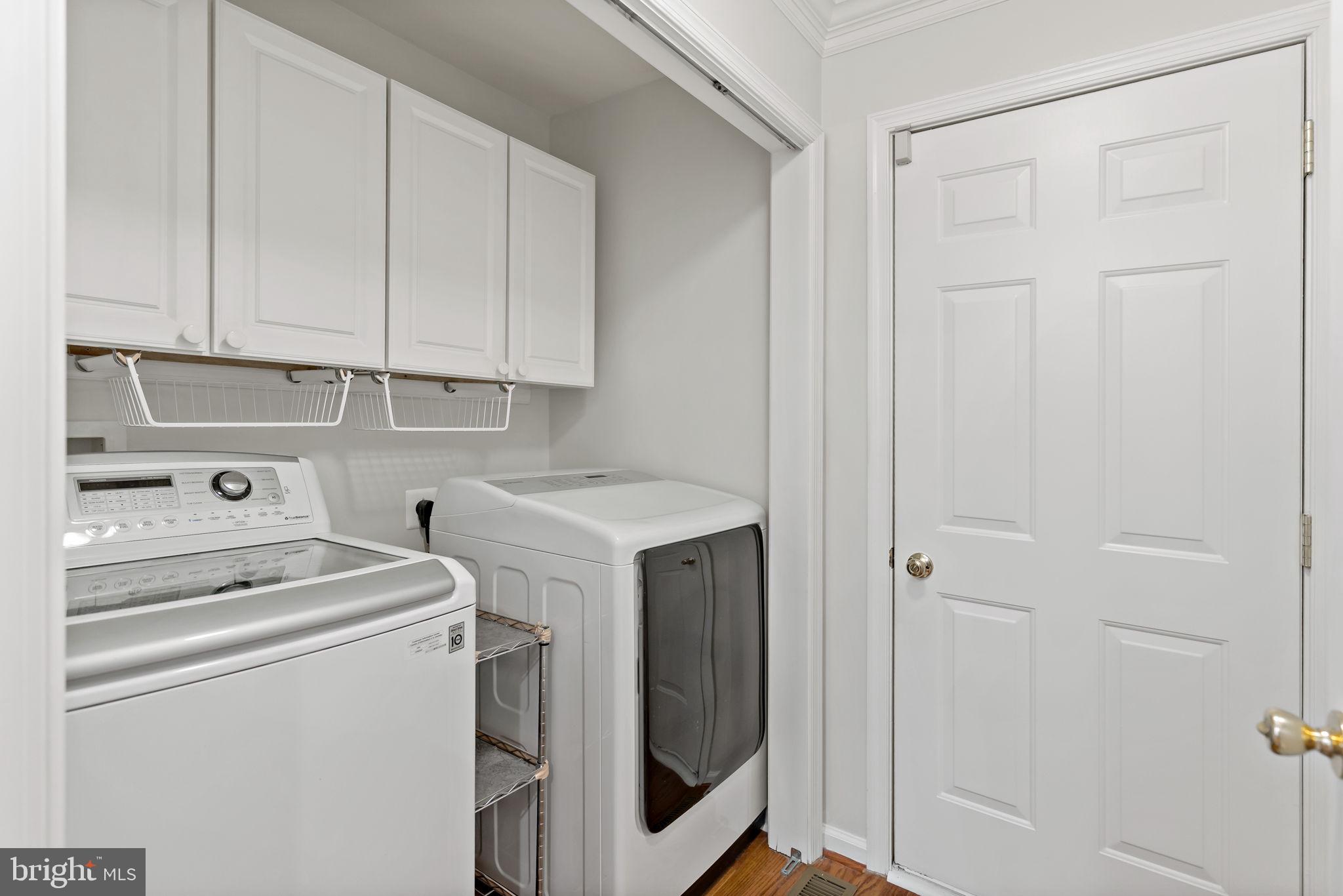 CRESTFIELD - Residential