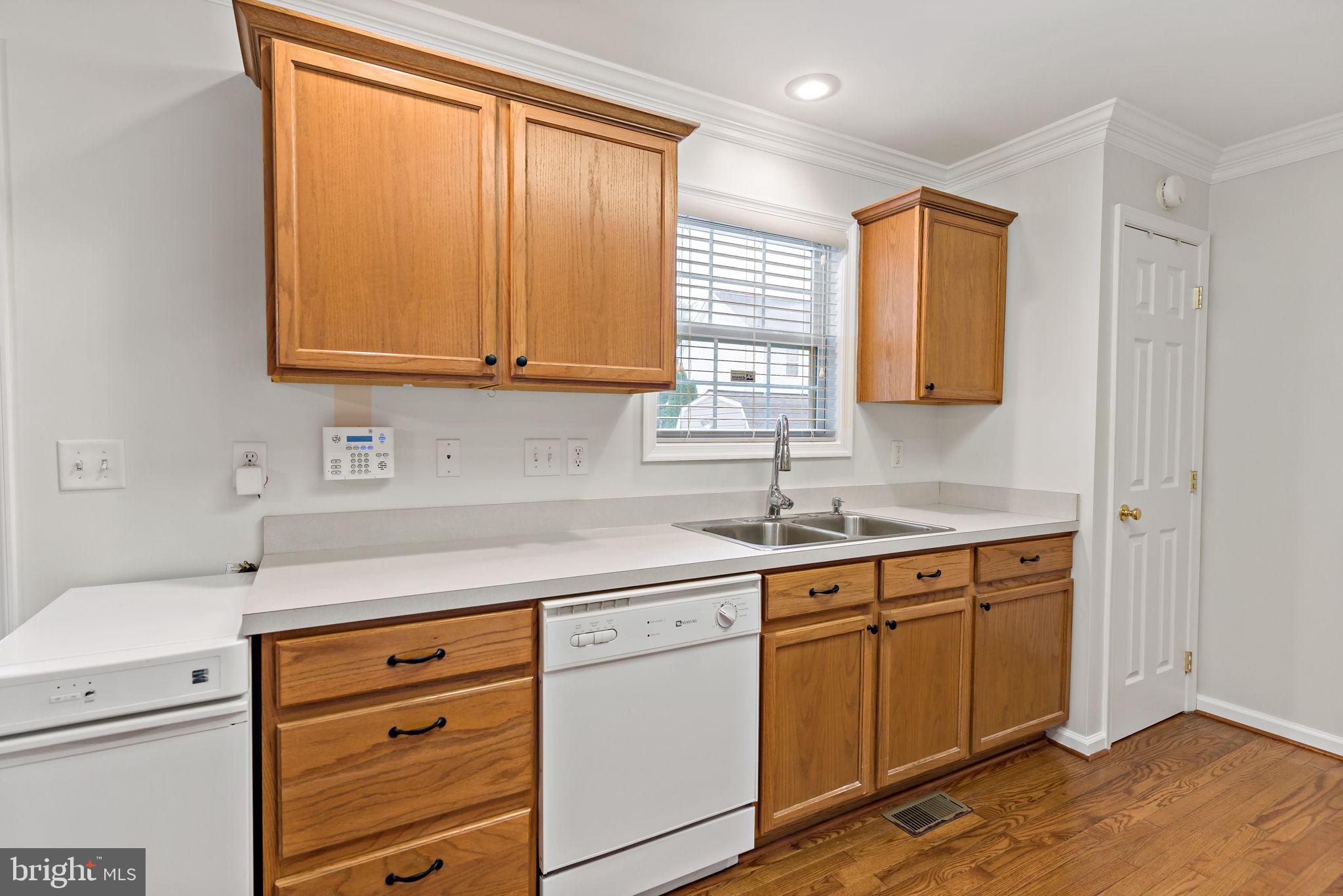 CRESTFIELD - Residential