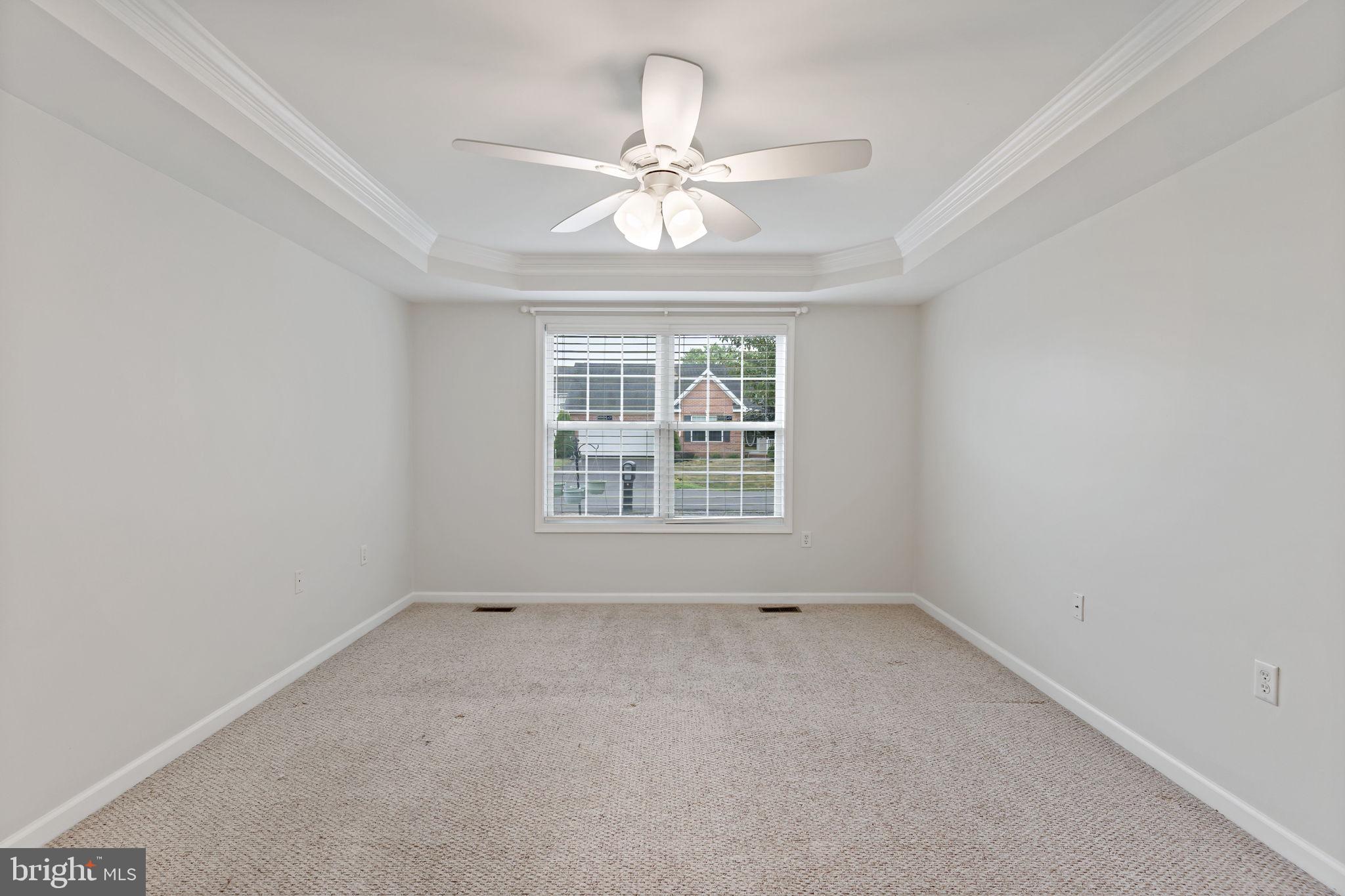 CRESTFIELD - Residential