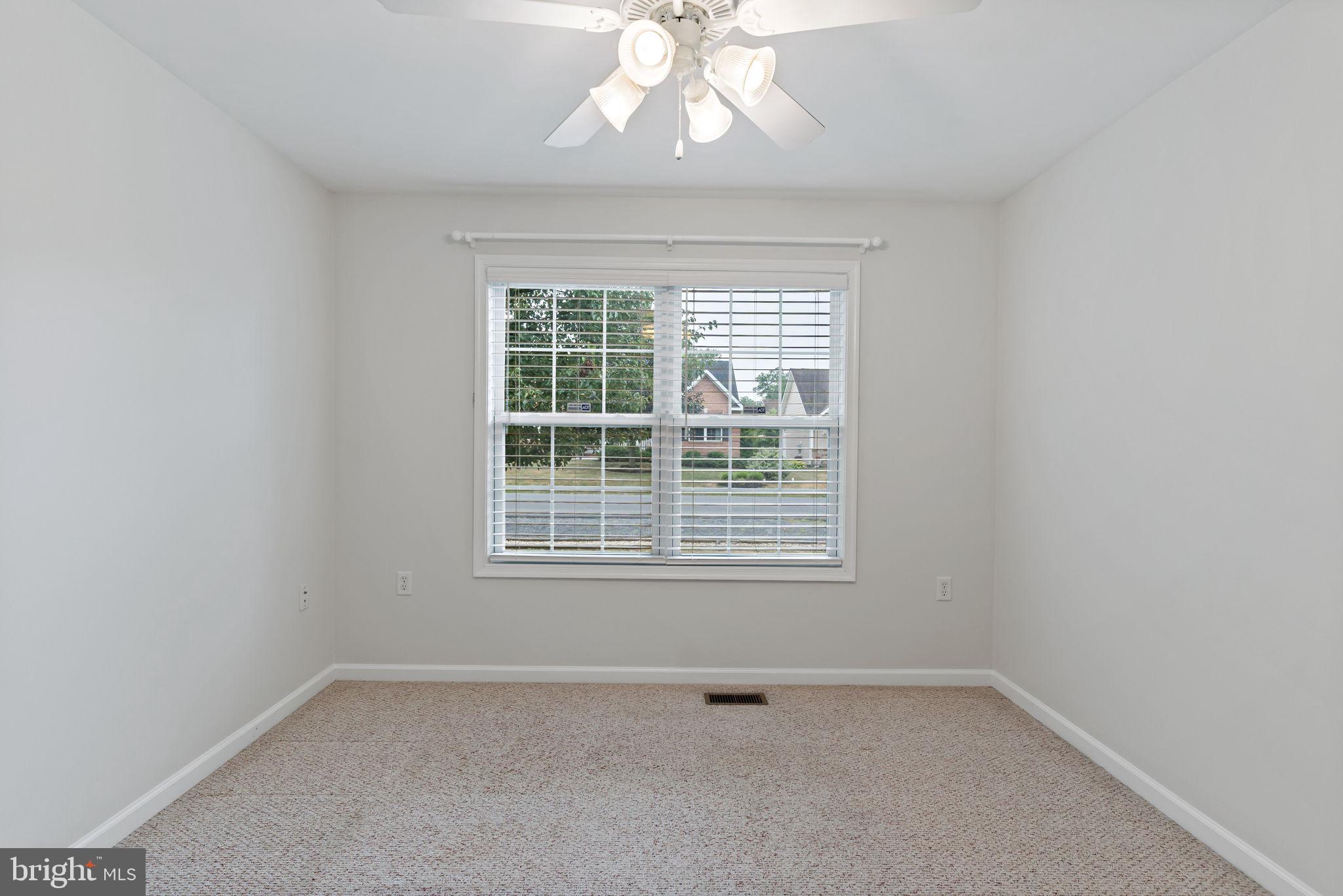 CRESTFIELD - Residential