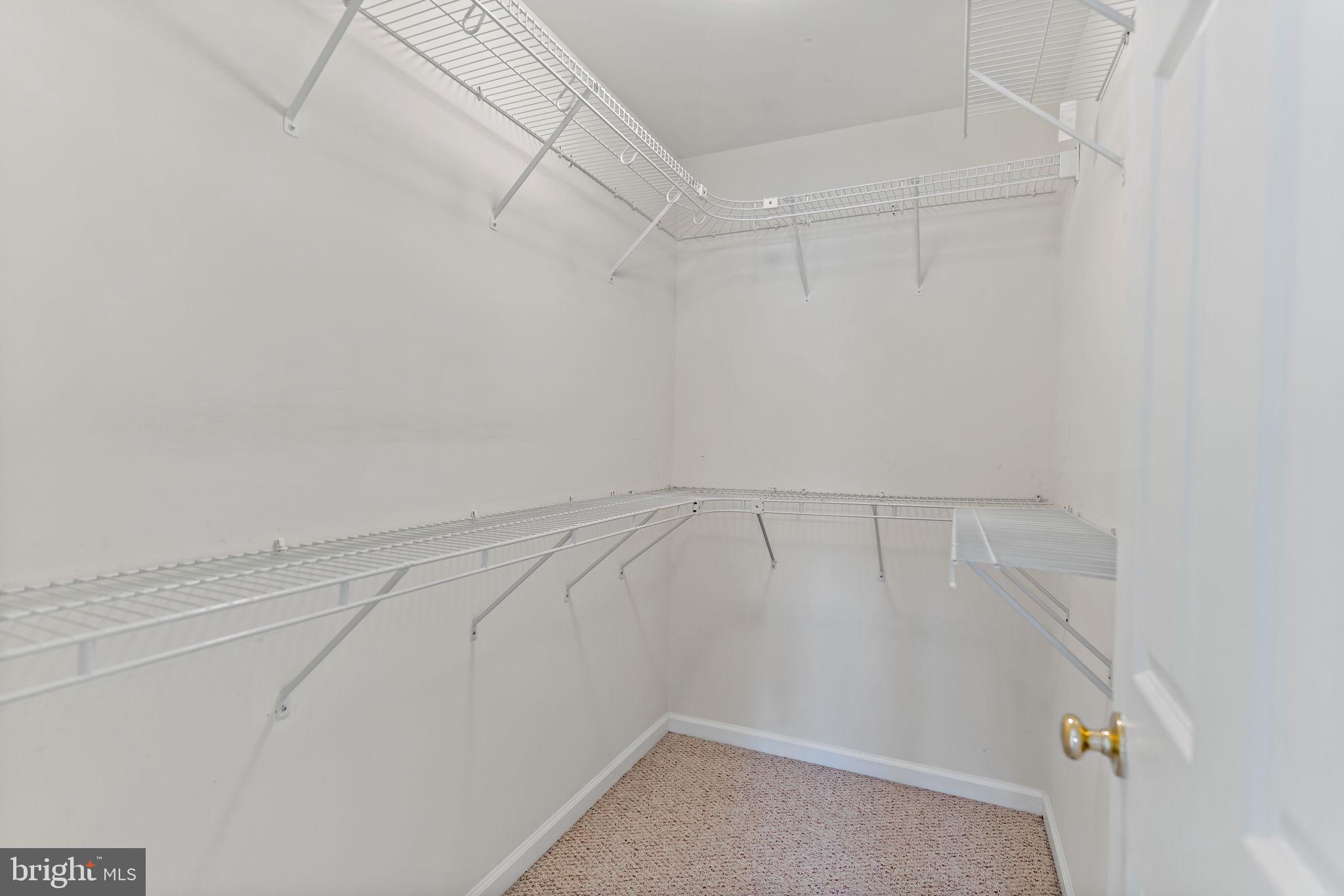 CRESTFIELD - Residential