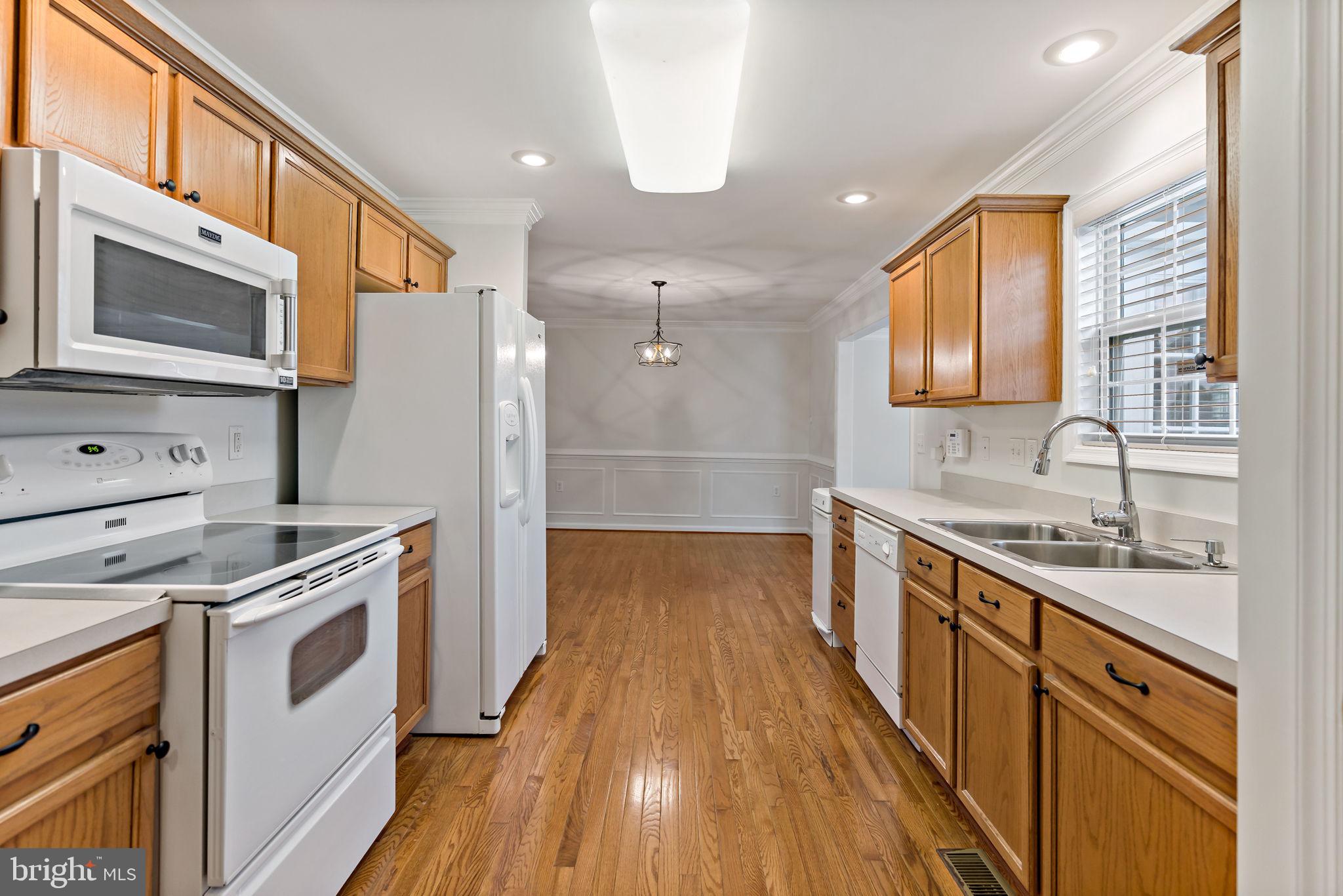 CRESTFIELD - Residential