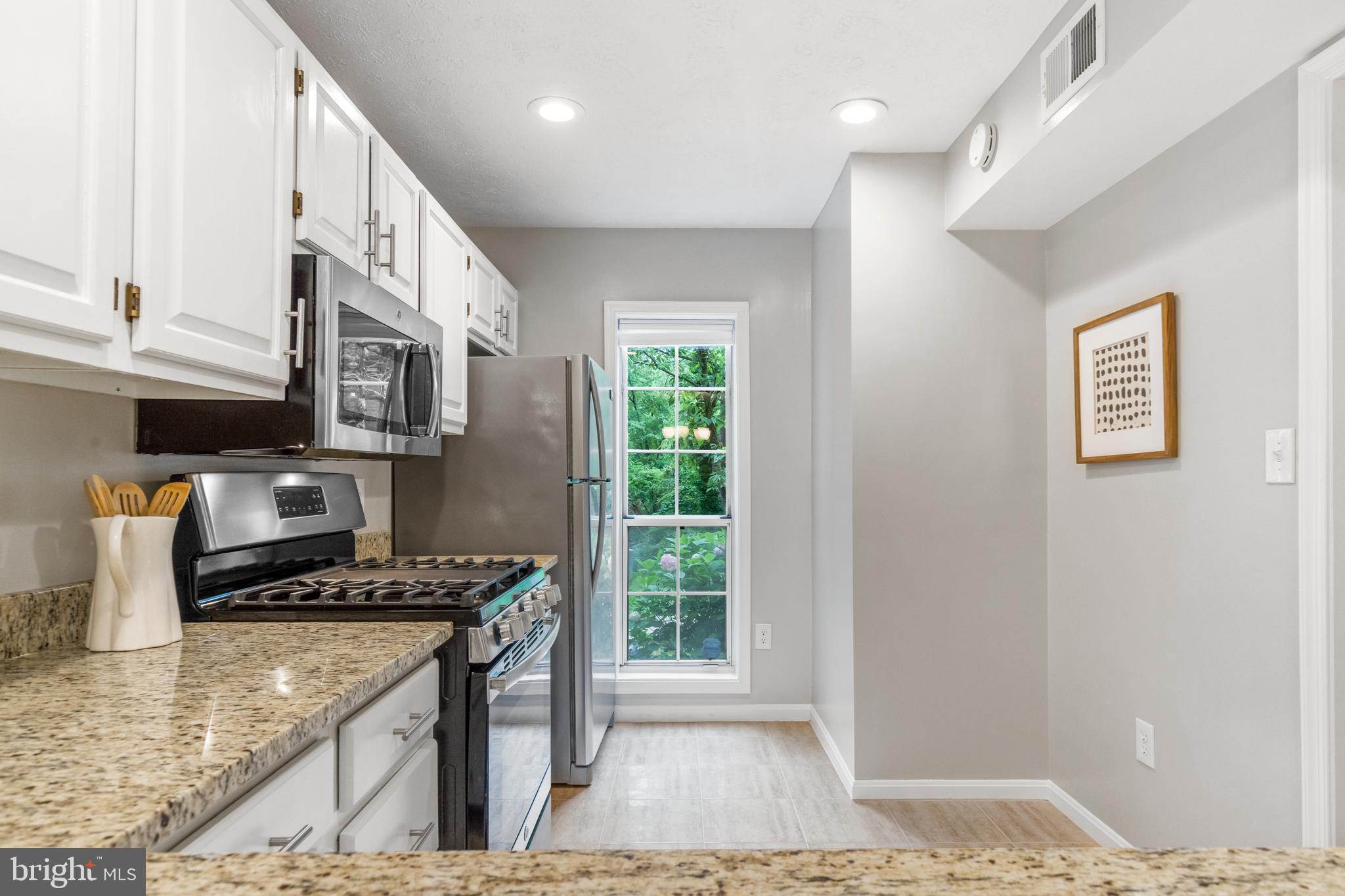 WILLOW POINT - Residential