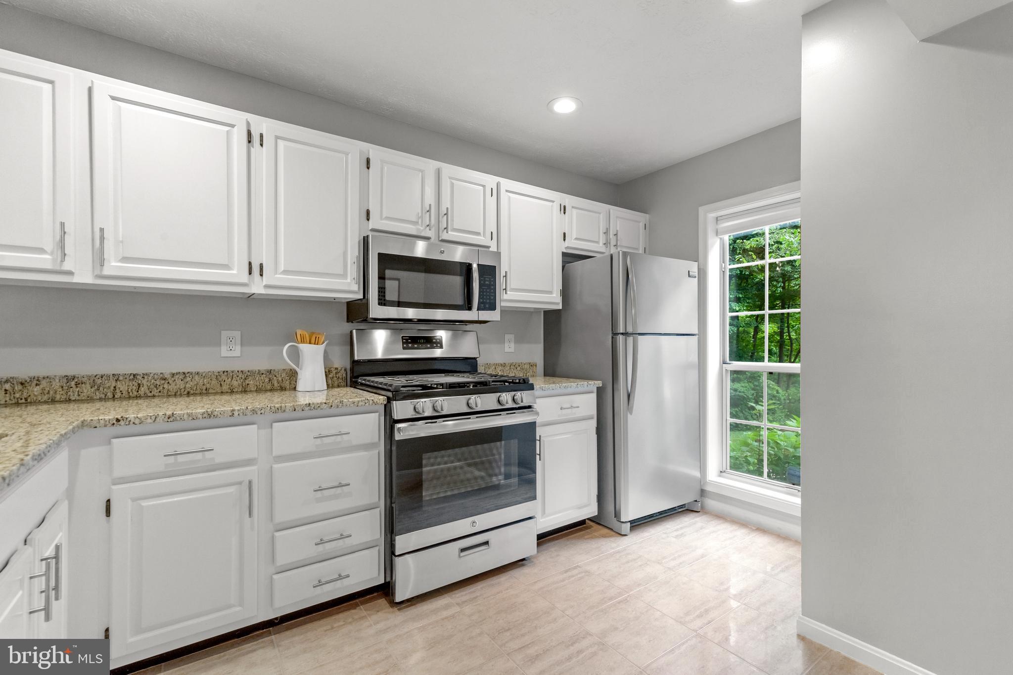 WILLOW POINT - Residential