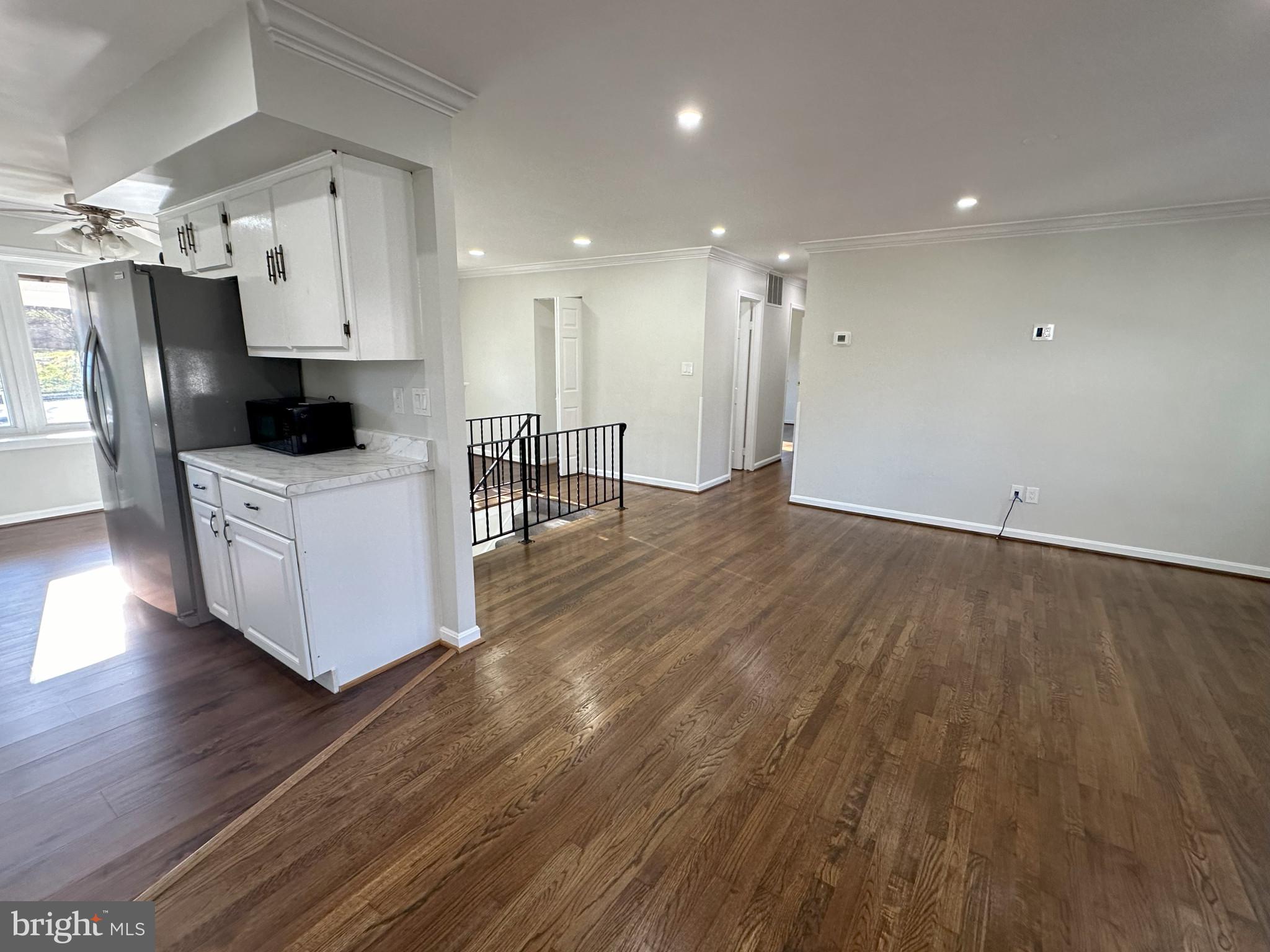 LAKE RIDGE - Residential