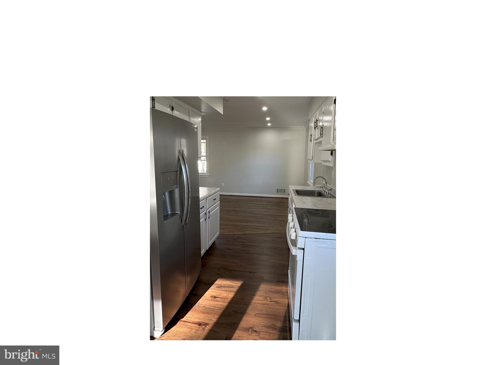 LAKE RIDGE - Residential