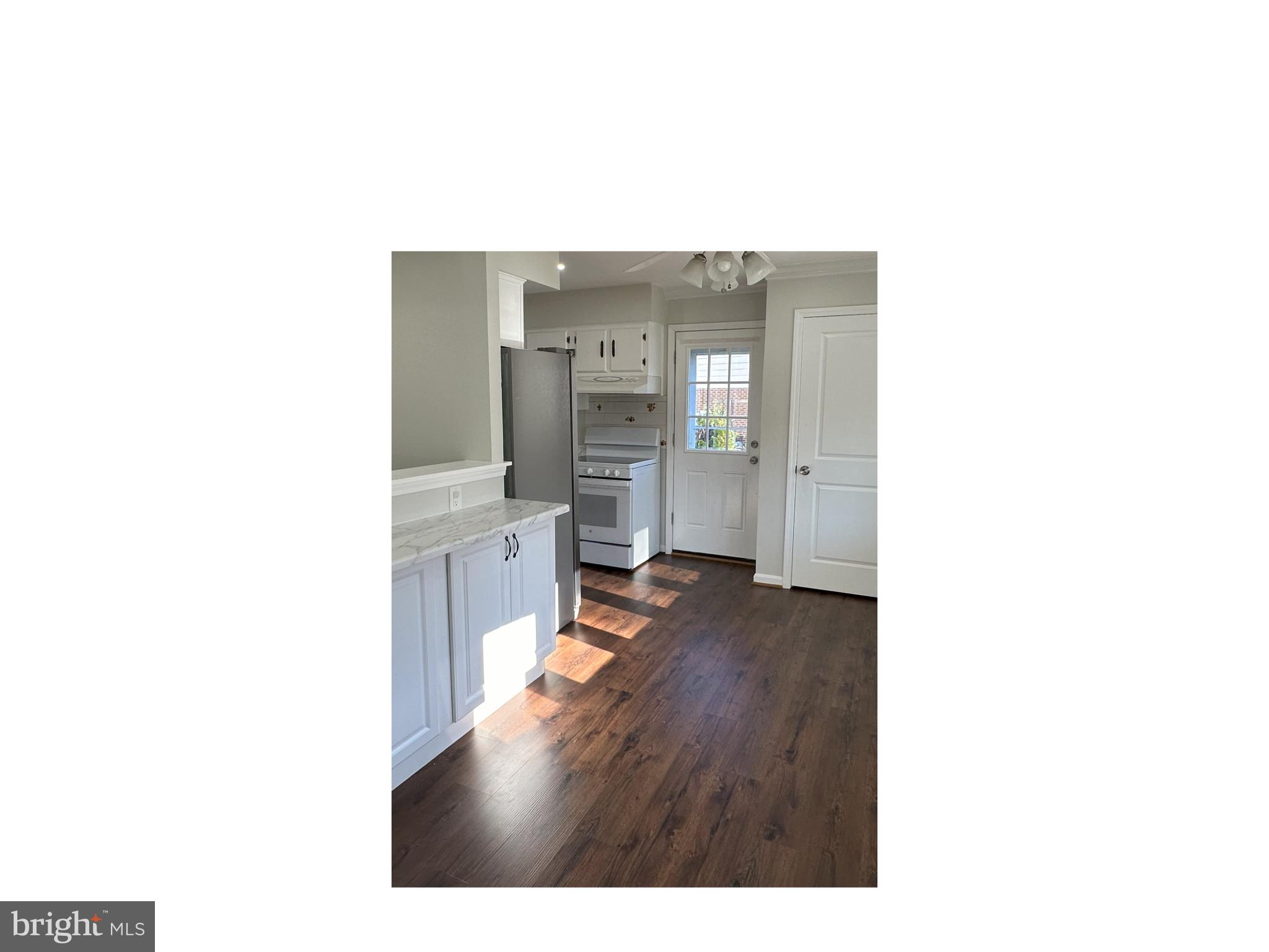 LAKE RIDGE - Residential