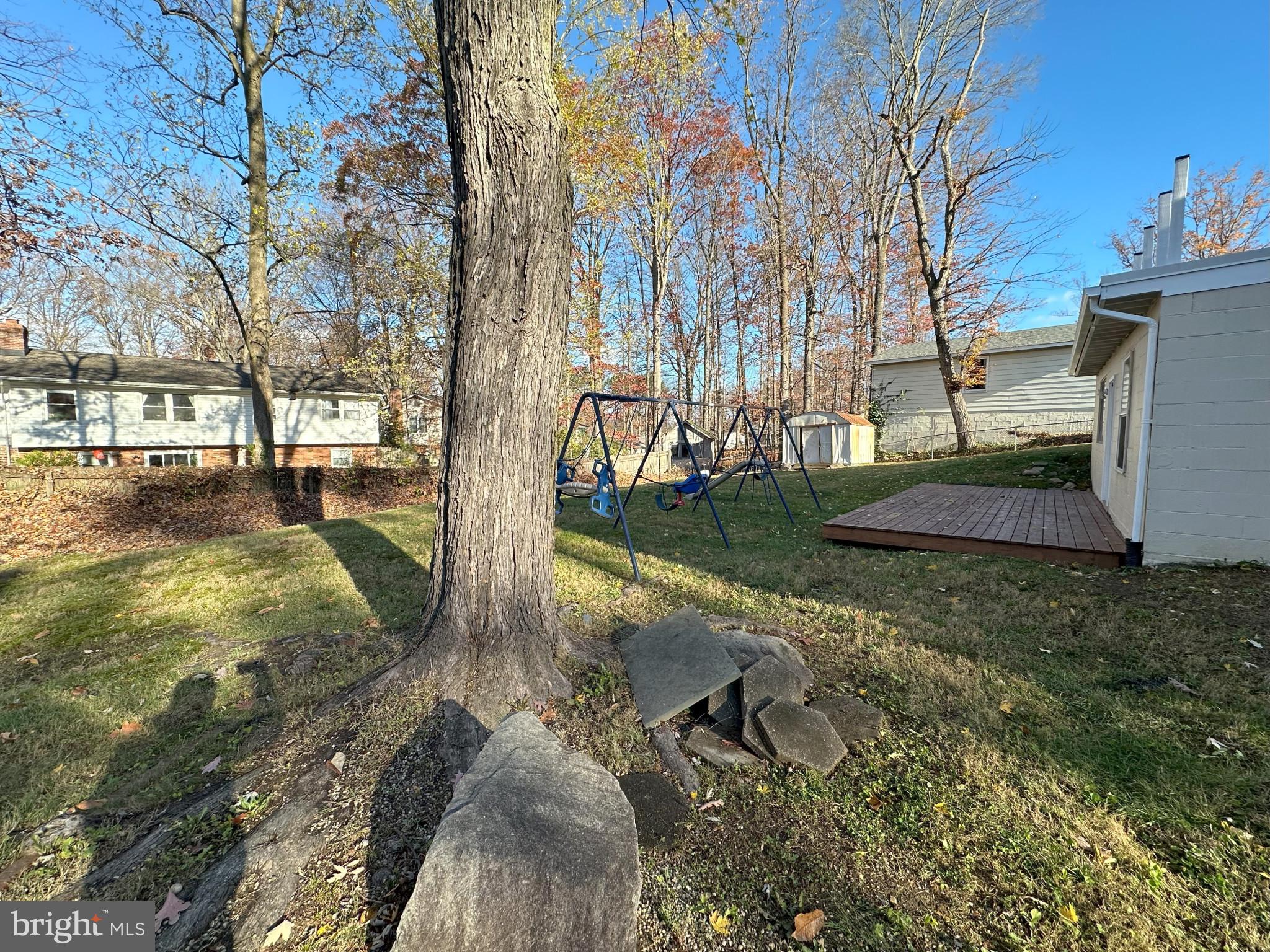 LAKE RIDGE - Residential