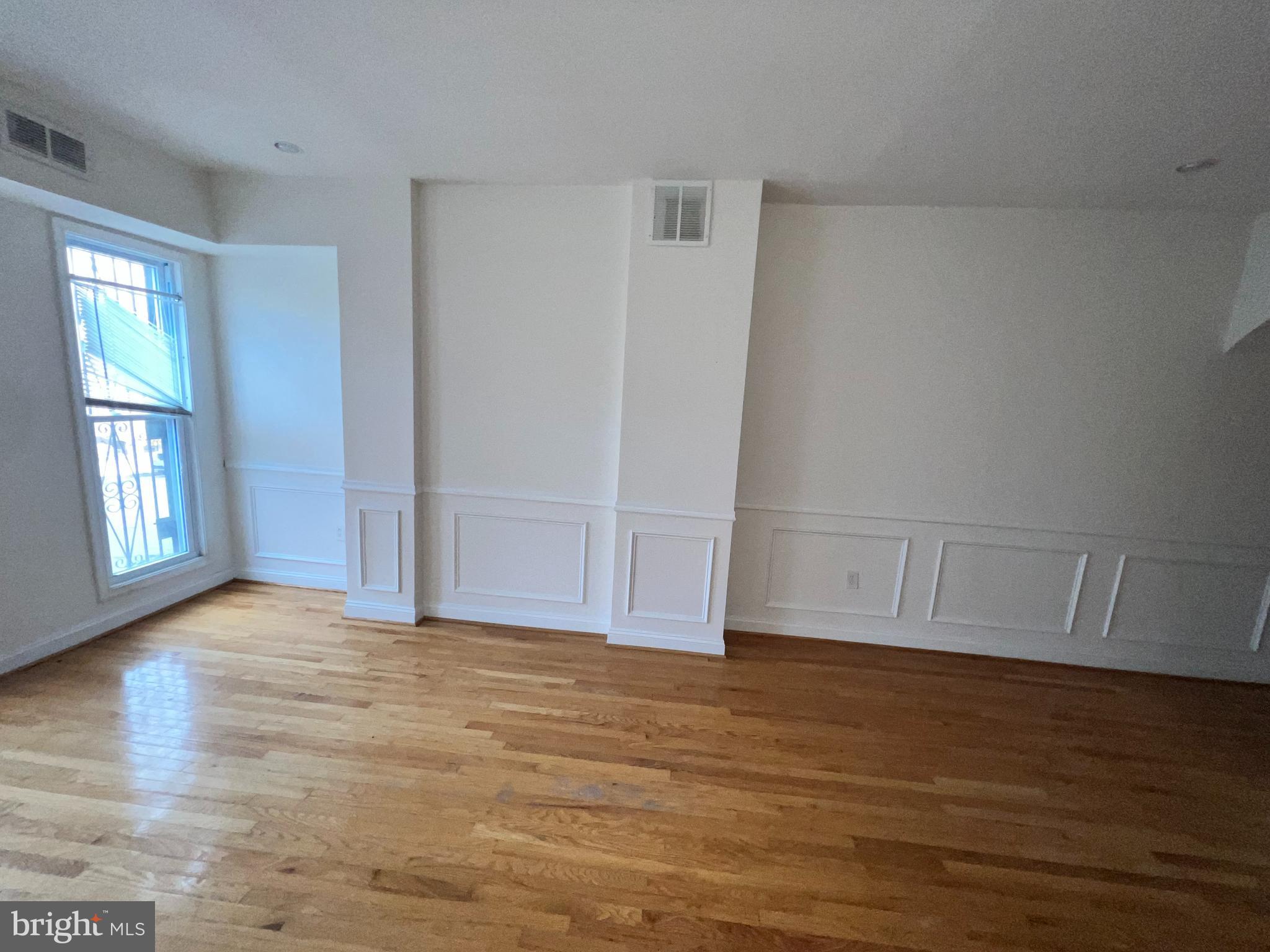 UPTON - Residential Lease