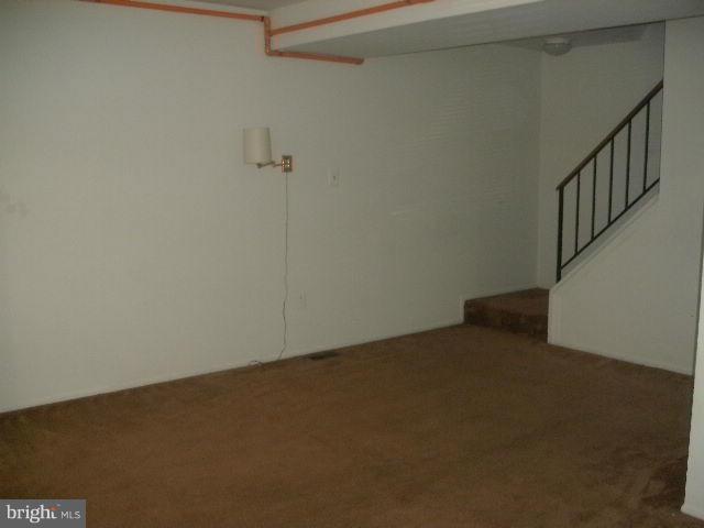 LAKELAND PARK - Residential Lease