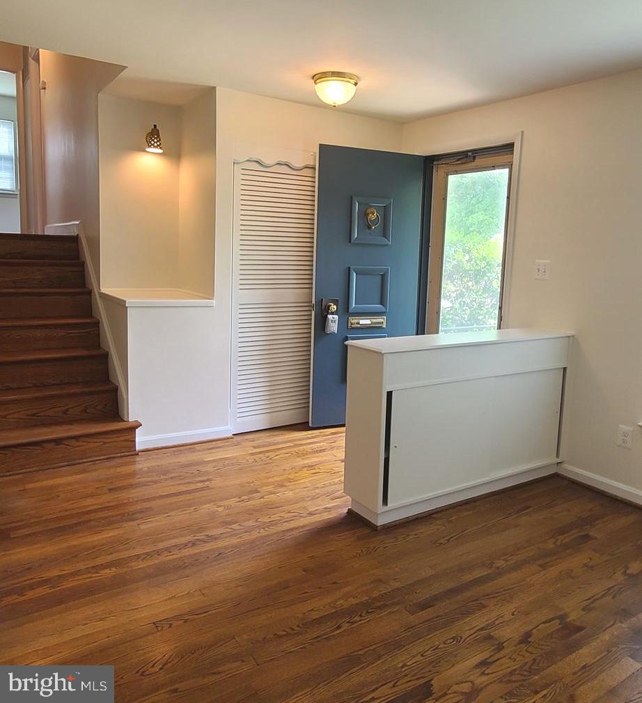 SEMINARY VALLEY - Residential Lease