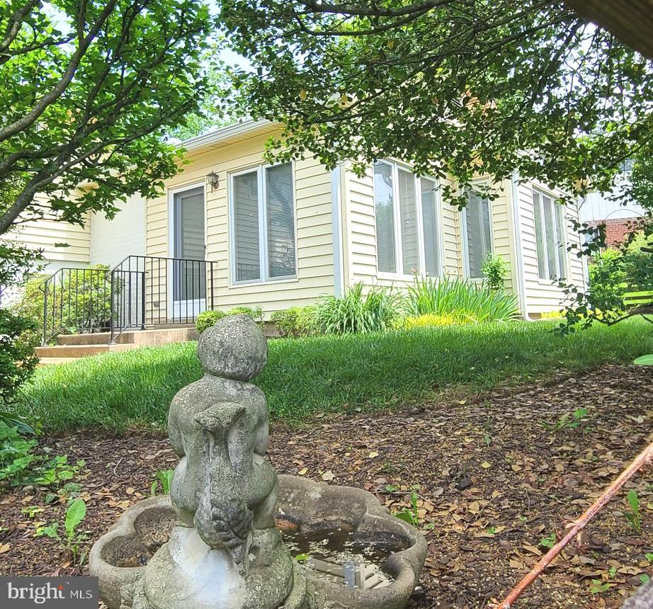 SEMINARY VALLEY - Residential Lease