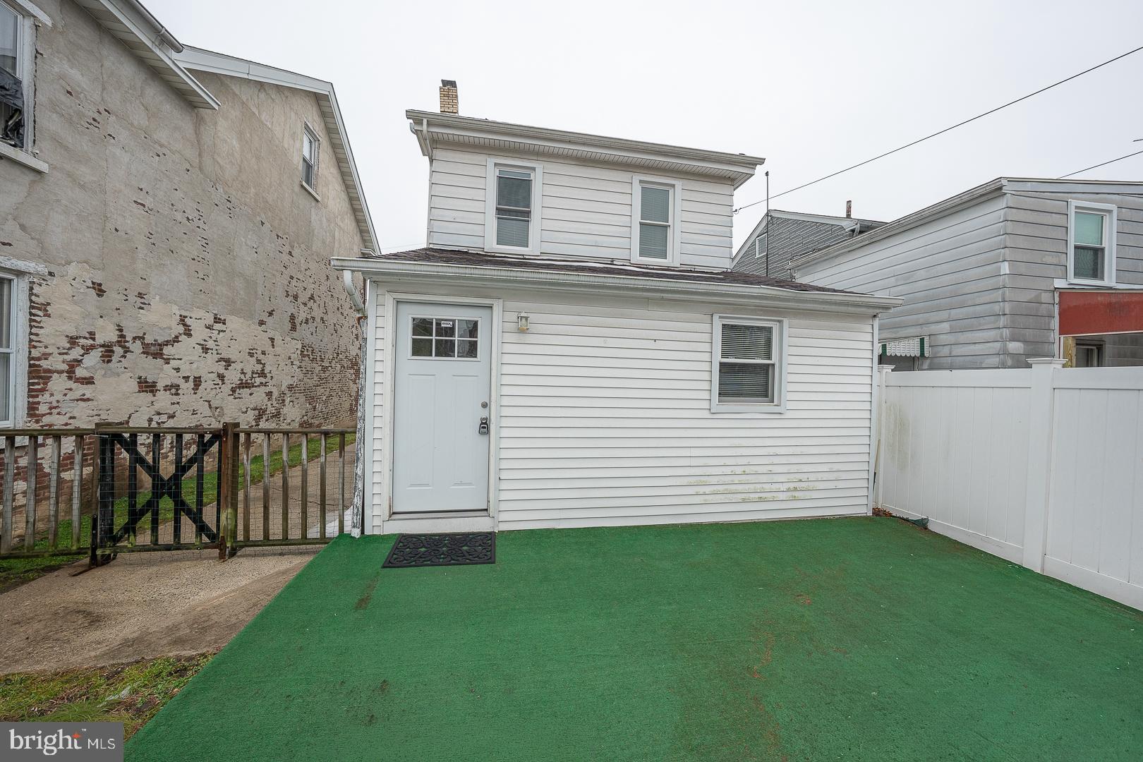 POTTSTOWN - Residential