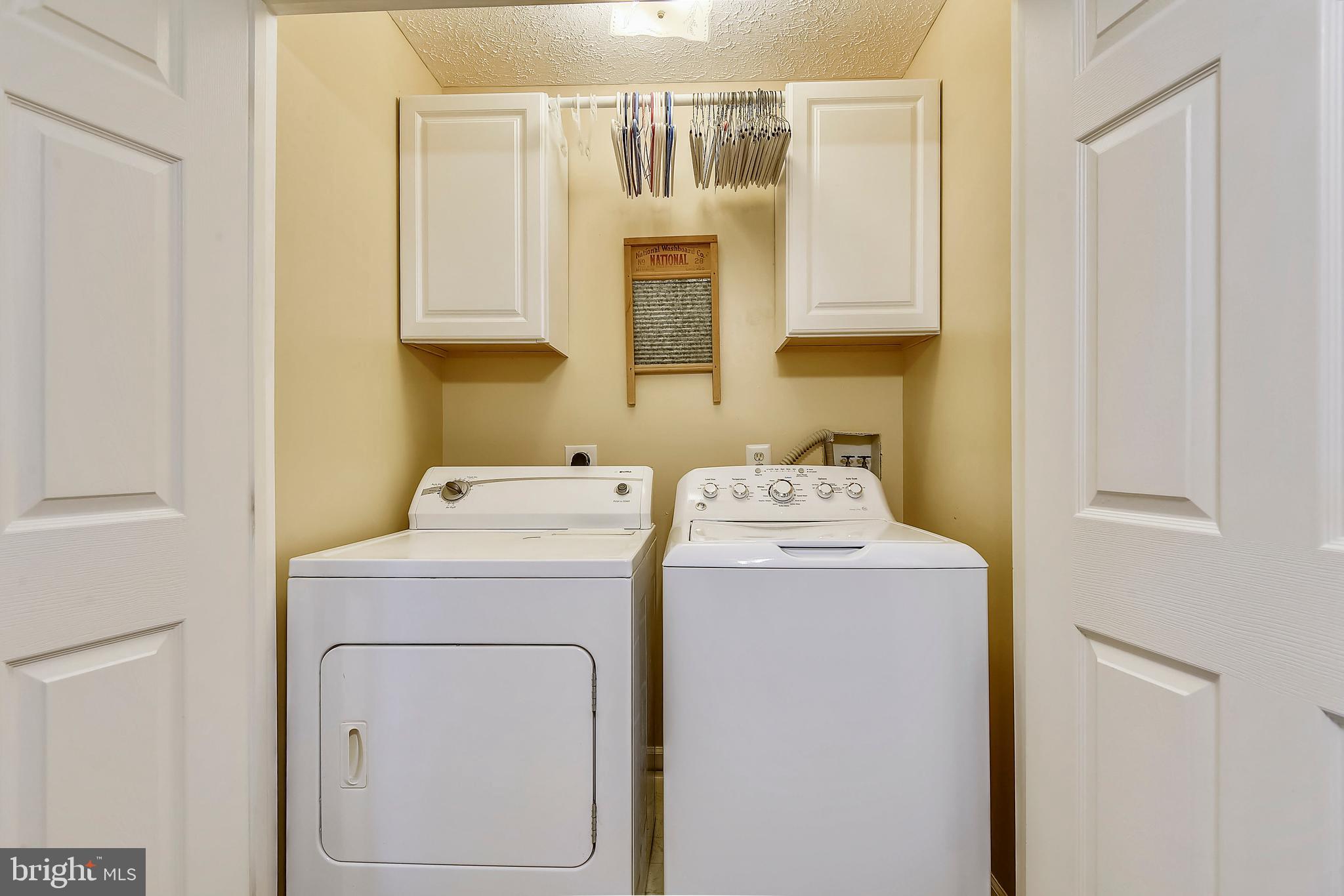 INDIAN CREEK - Residential