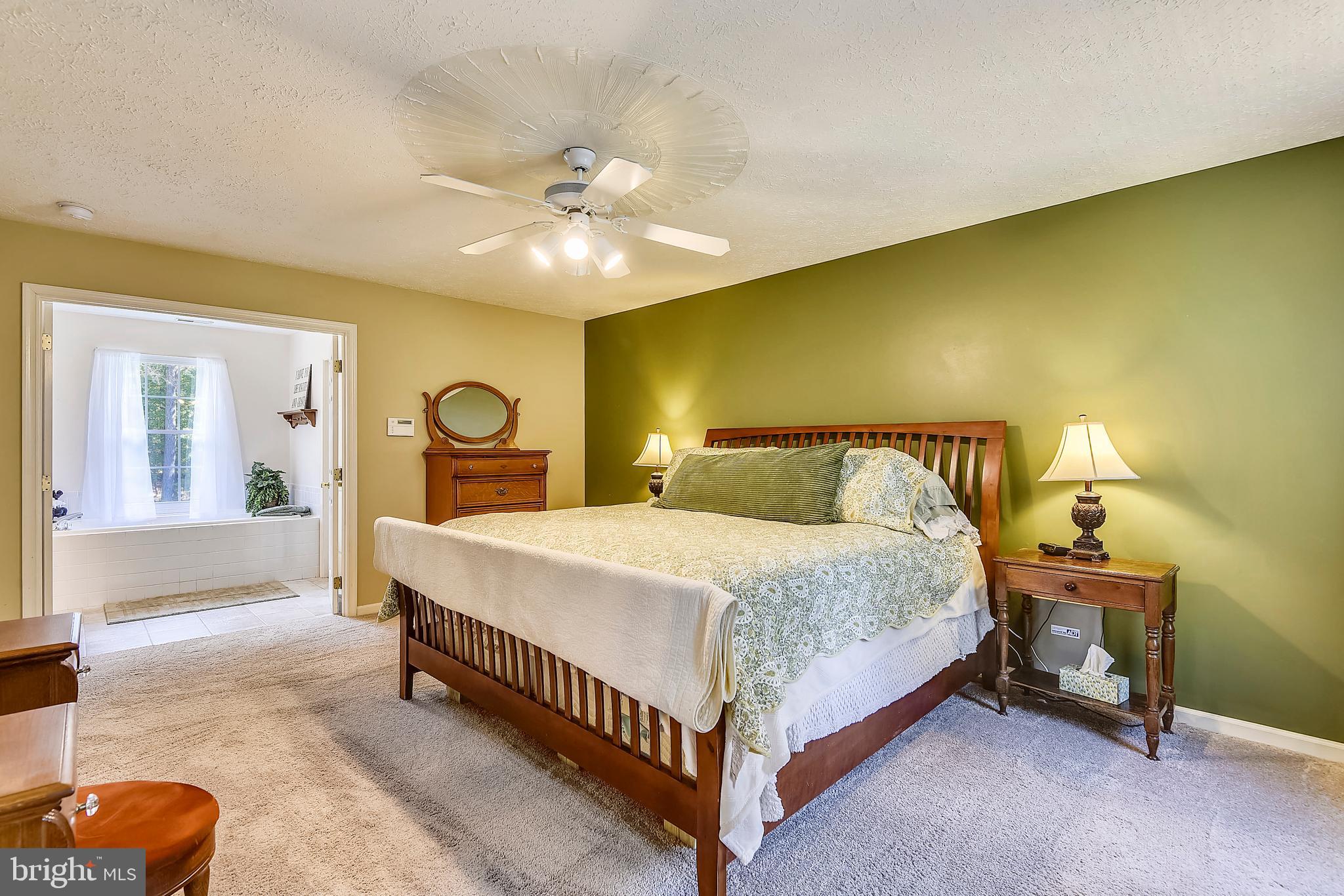 INDIAN CREEK - Residential