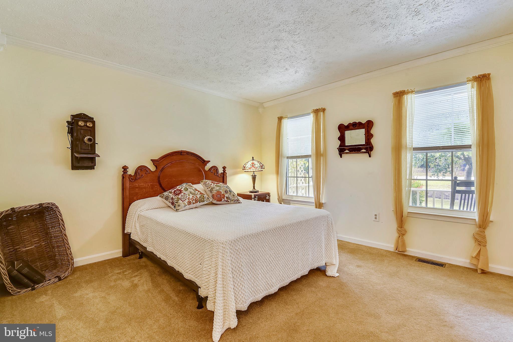 INDIAN CREEK - Residential