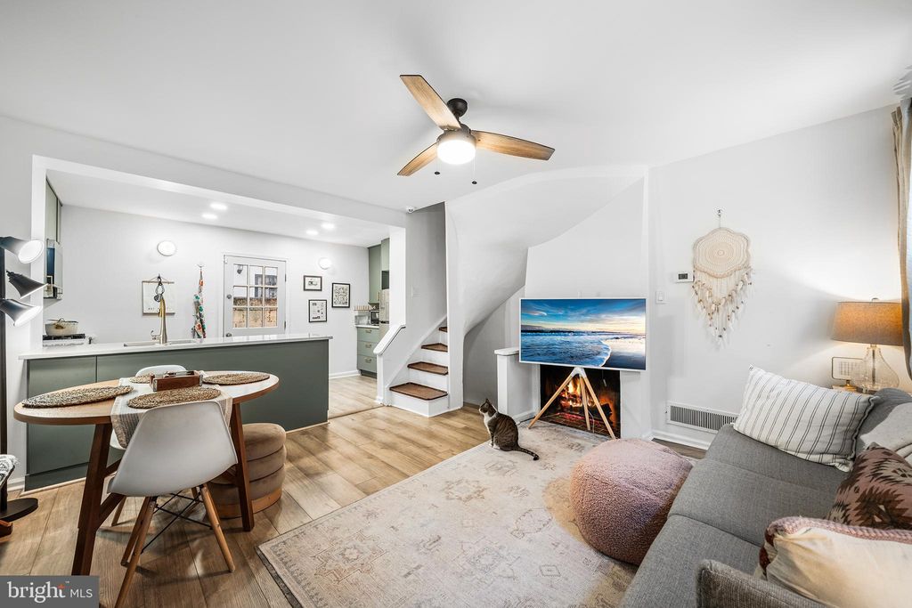 Photo of 914 S Delhi Street, PHILADELPHIA, PA 19147 (MLS # PAPH2578918)