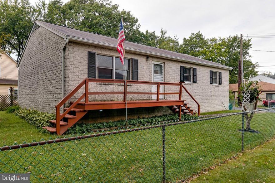 17K PRICE REDUCTION! MAKE AN OFFER!!!WILL CONSIDER CLOSING HELP!SPACIOUS BRICK RANCHER MUCH MUCH LARGER THAN IT APPEARS WITH 3BRS & 3 FULL BATHS! HUGE BASEMENT HAS LAUNDRY AREA, 2ND FULL KITCHEN, FULL BATH AND AWESOME CLUB ROOM SPACE! EXTRA LARGE PARKING PAD, LOVELY FENCED BACKYARD AND REAR DECK OFF KITCHEN. PRIVATE CUL-DE-SAC LOCATION AT END OF STREET! GREAT POSSIBILITIES!