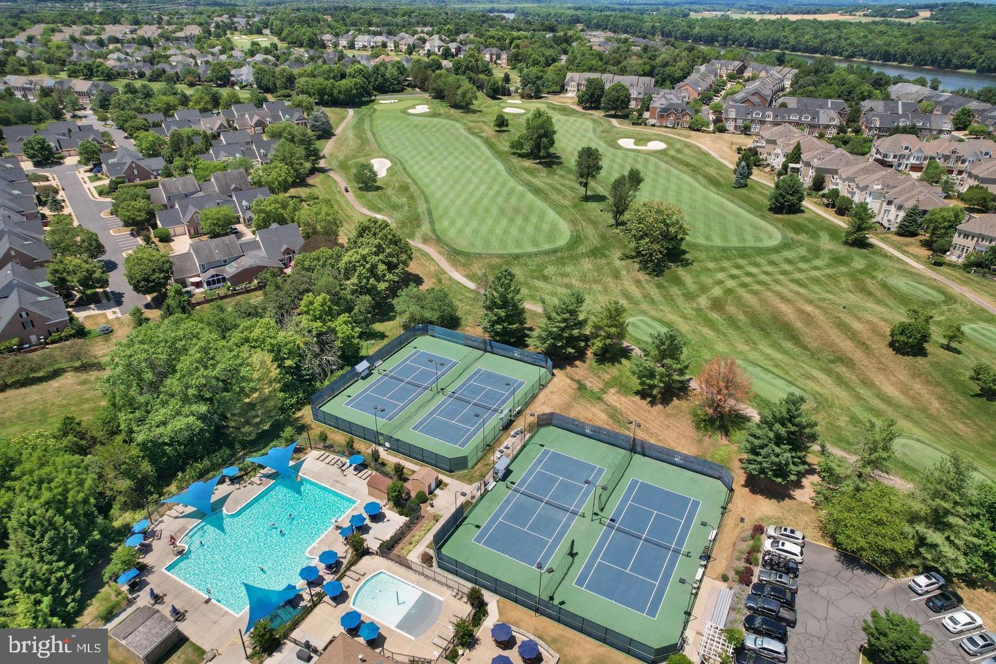 RIVER CREEK - Residential