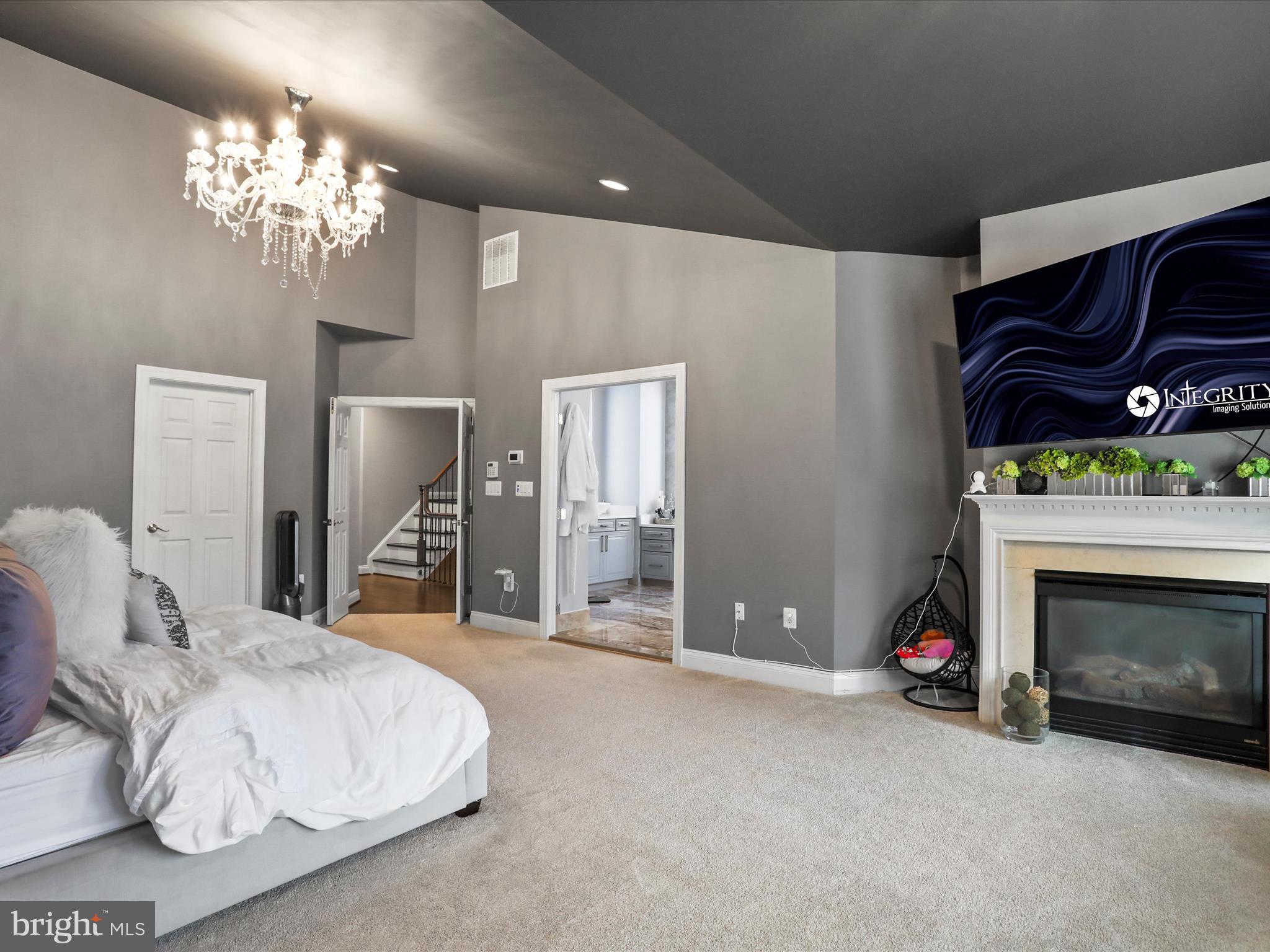 RIVER CREEK - Residential