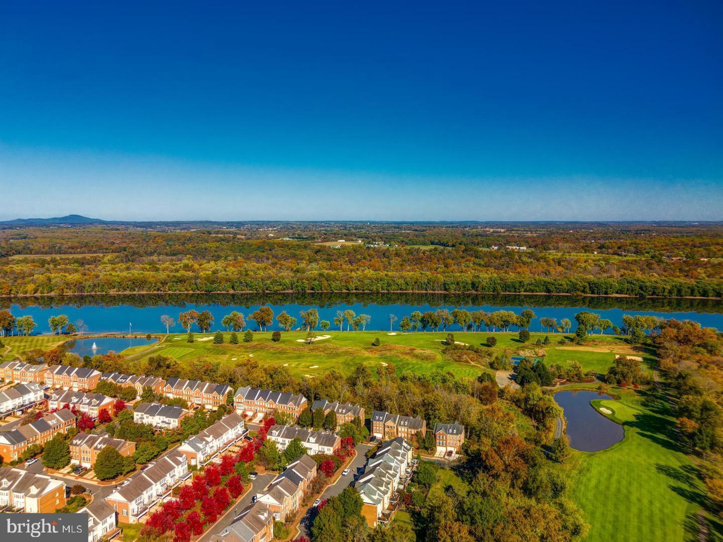 RIVER CREEK - Residential