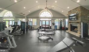 RIVER CREEK - Residential