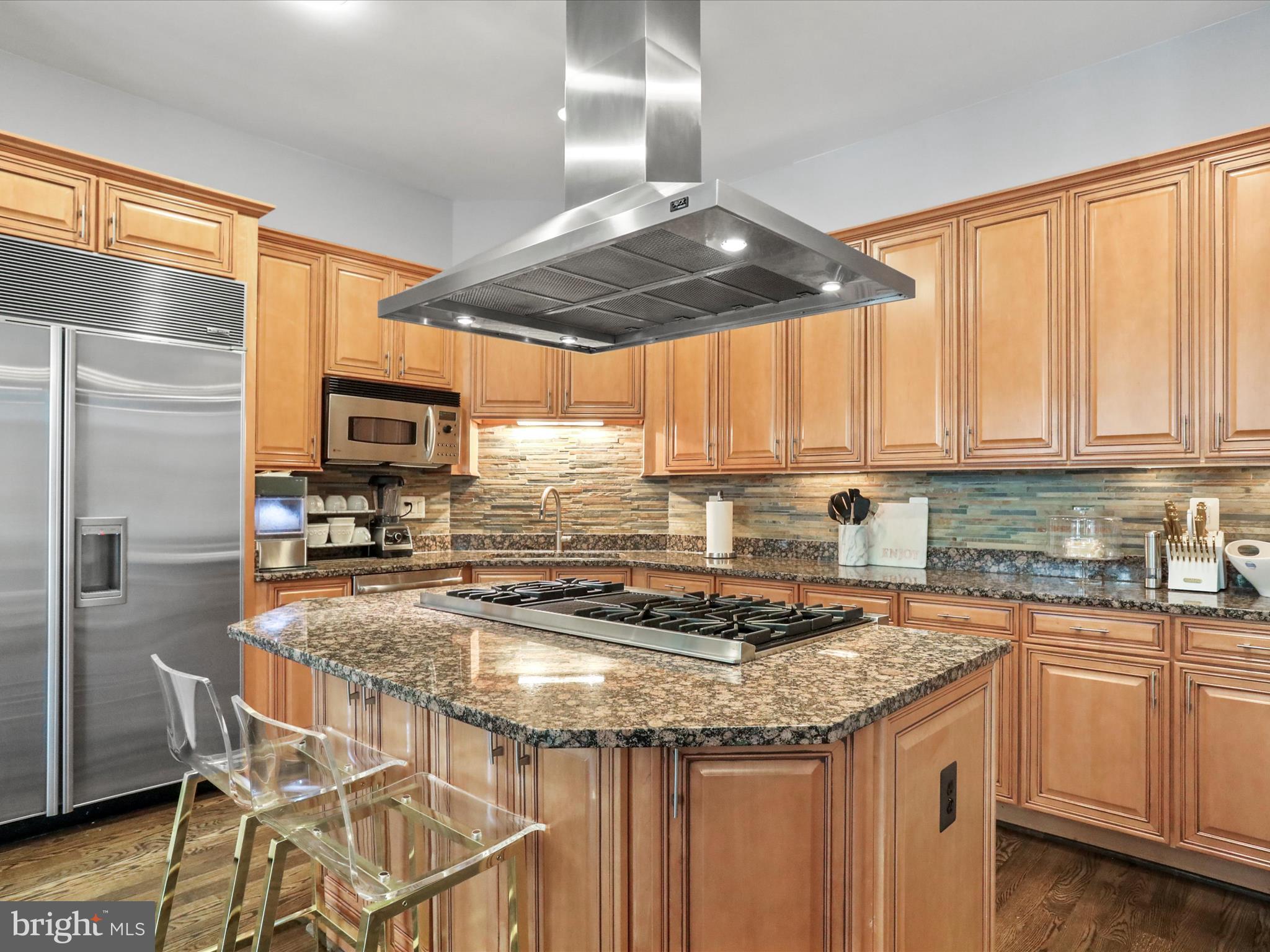 RIVER CREEK - Residential