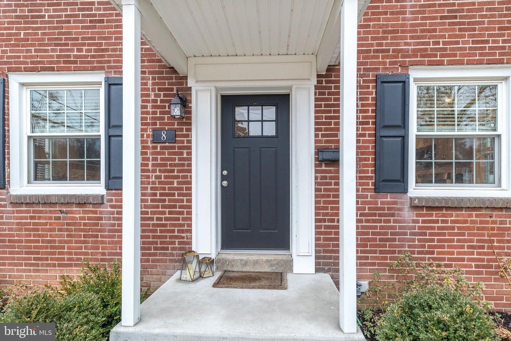 Photo of 8 Myrtle Avenue, HAVERTOWN, PA 19083 (MLS # PADE2109674)