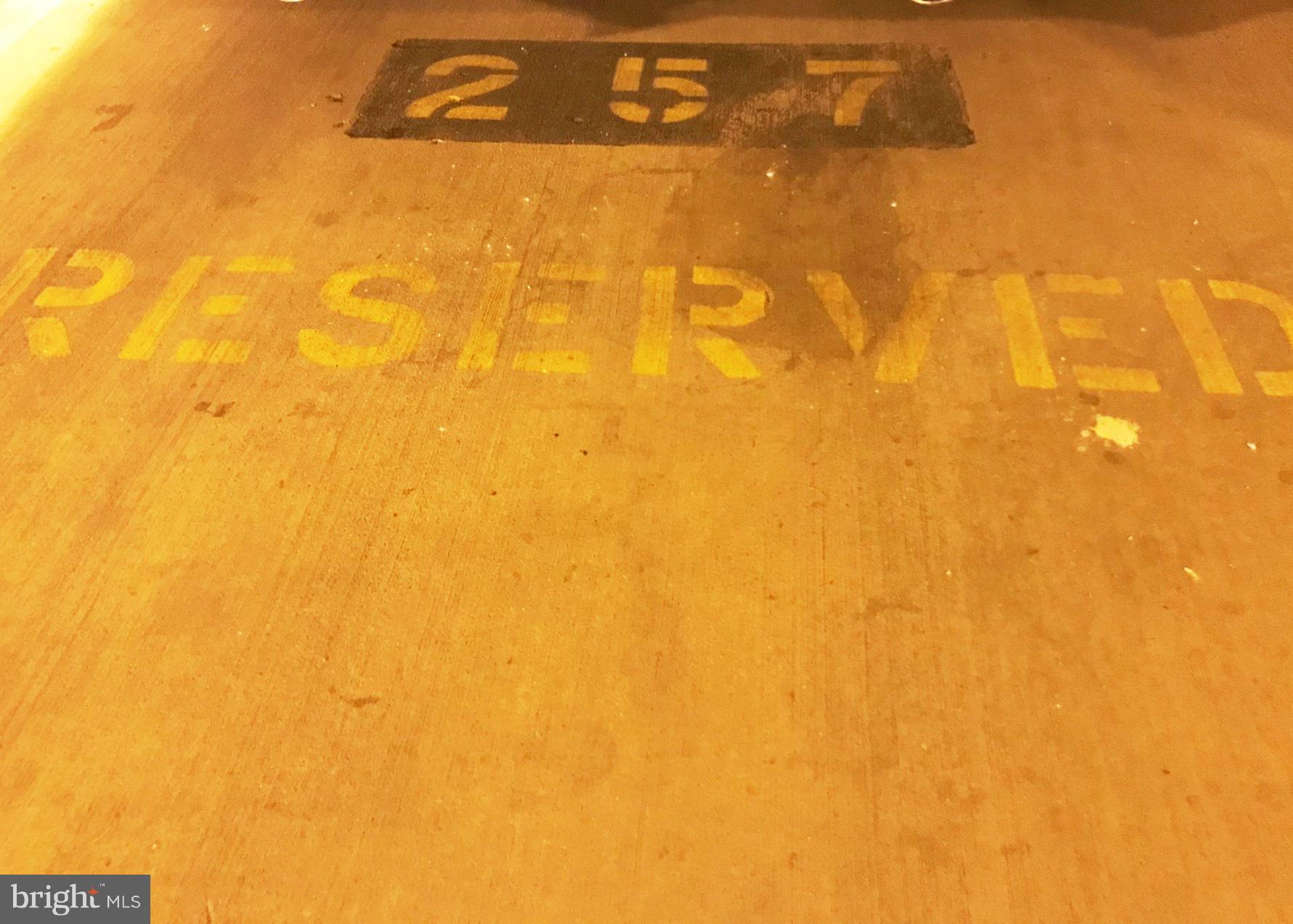 GATES OF MCLEAN - Residential