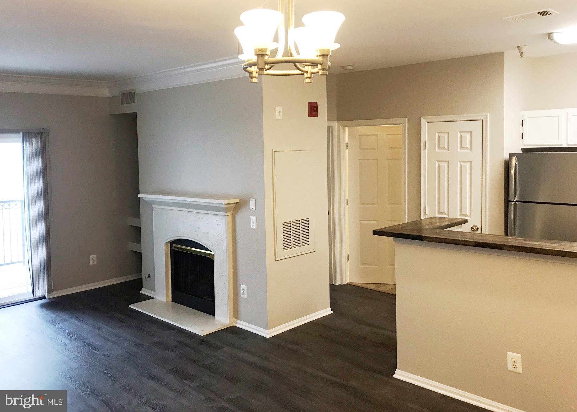 GATES OF MCLEAN - Residential